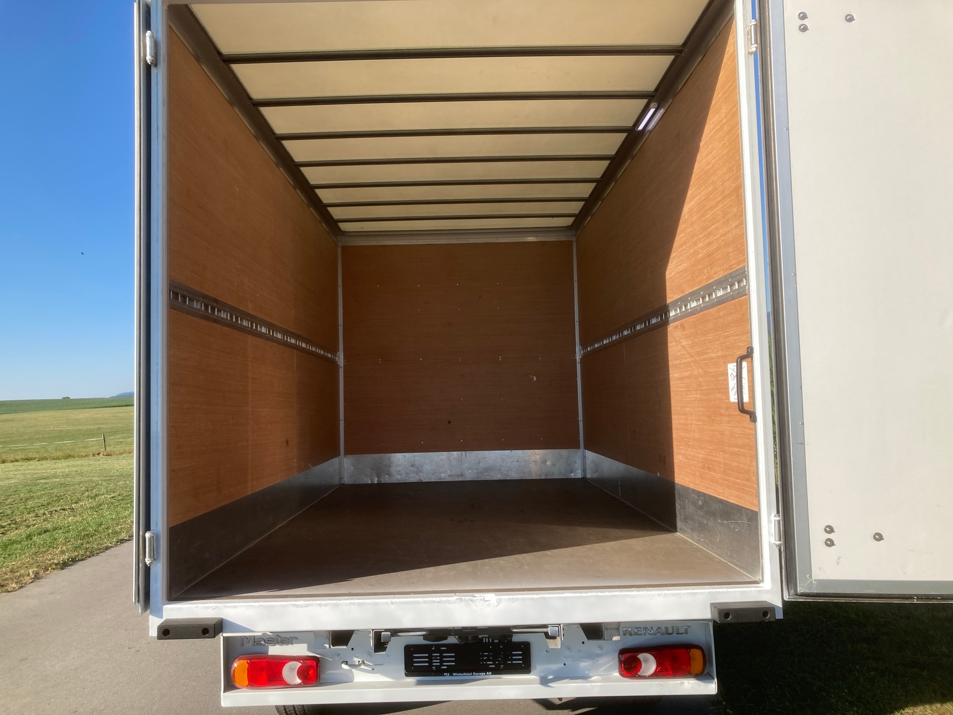 RENAULT Master P35 2.3 Blue dCi 165 L3 Grand Volume Kasten-image-5