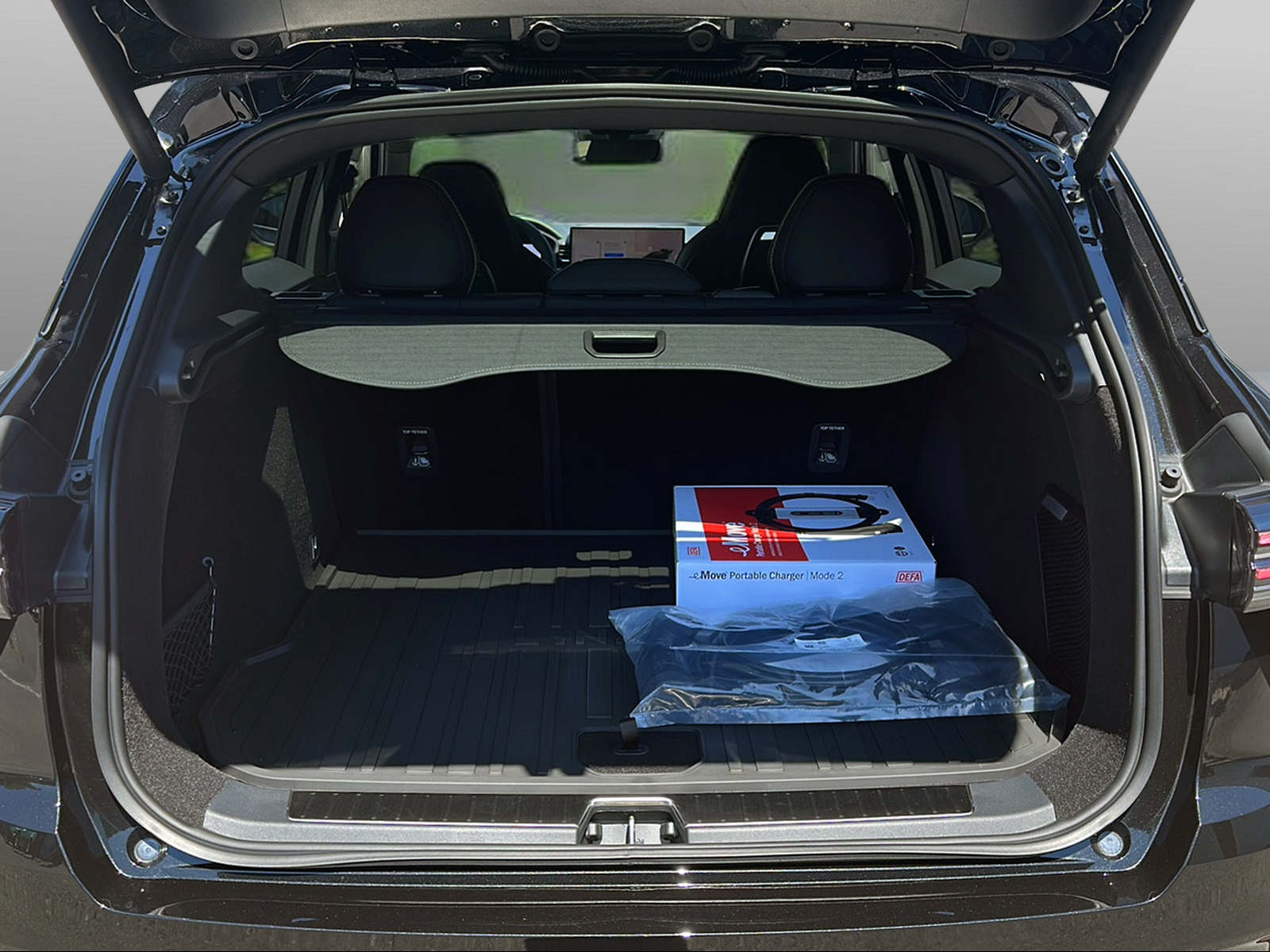 LYNK & CO 01 1.5 PHEV More-image-9