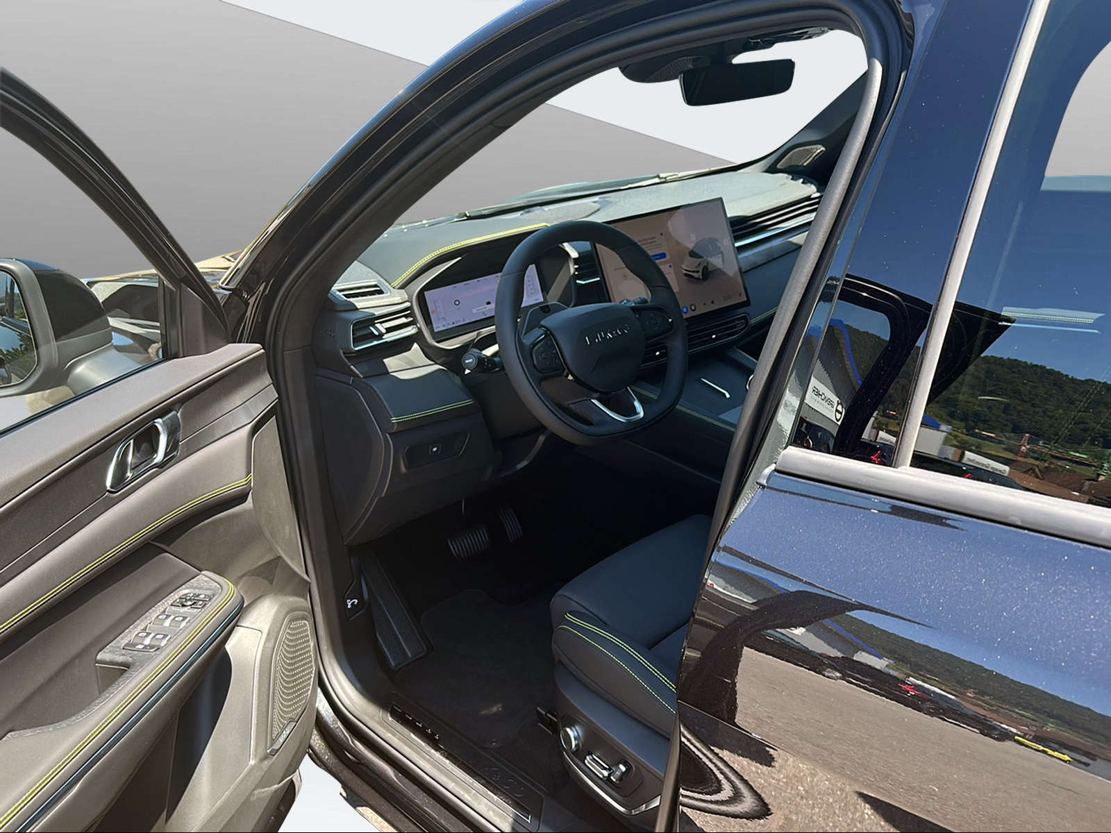 LYNK & CO 01 1.5 PHEV More-image-10