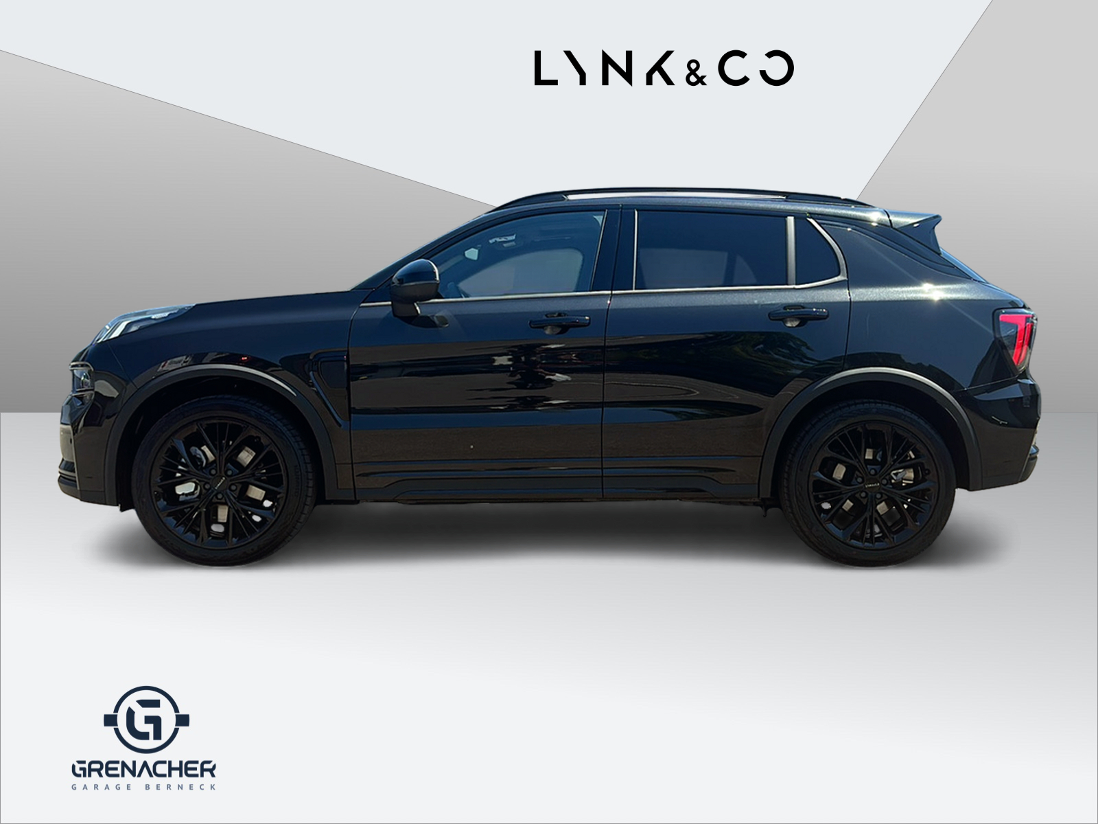 LYNK & CO 01 1.5 PHEV More-showroom-element-1