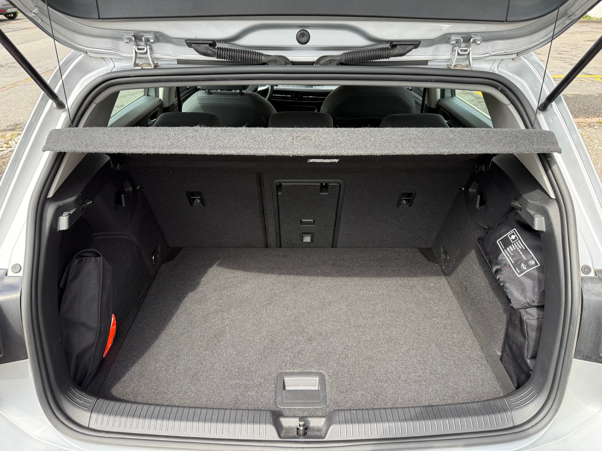 VW Golf VIII 2.0 TDI Style DSG-image-11