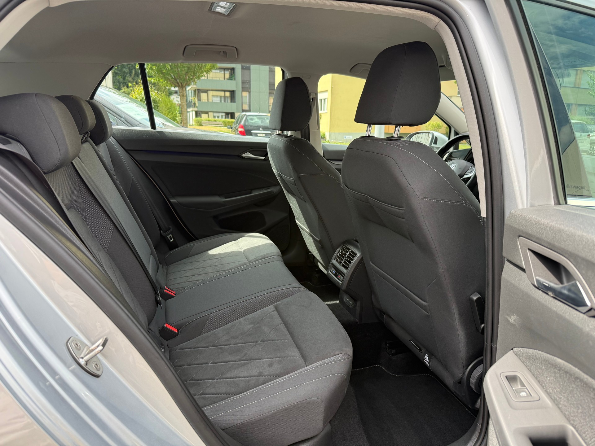 VW Golf VIII 2.0 TDI Style DSG-image-12