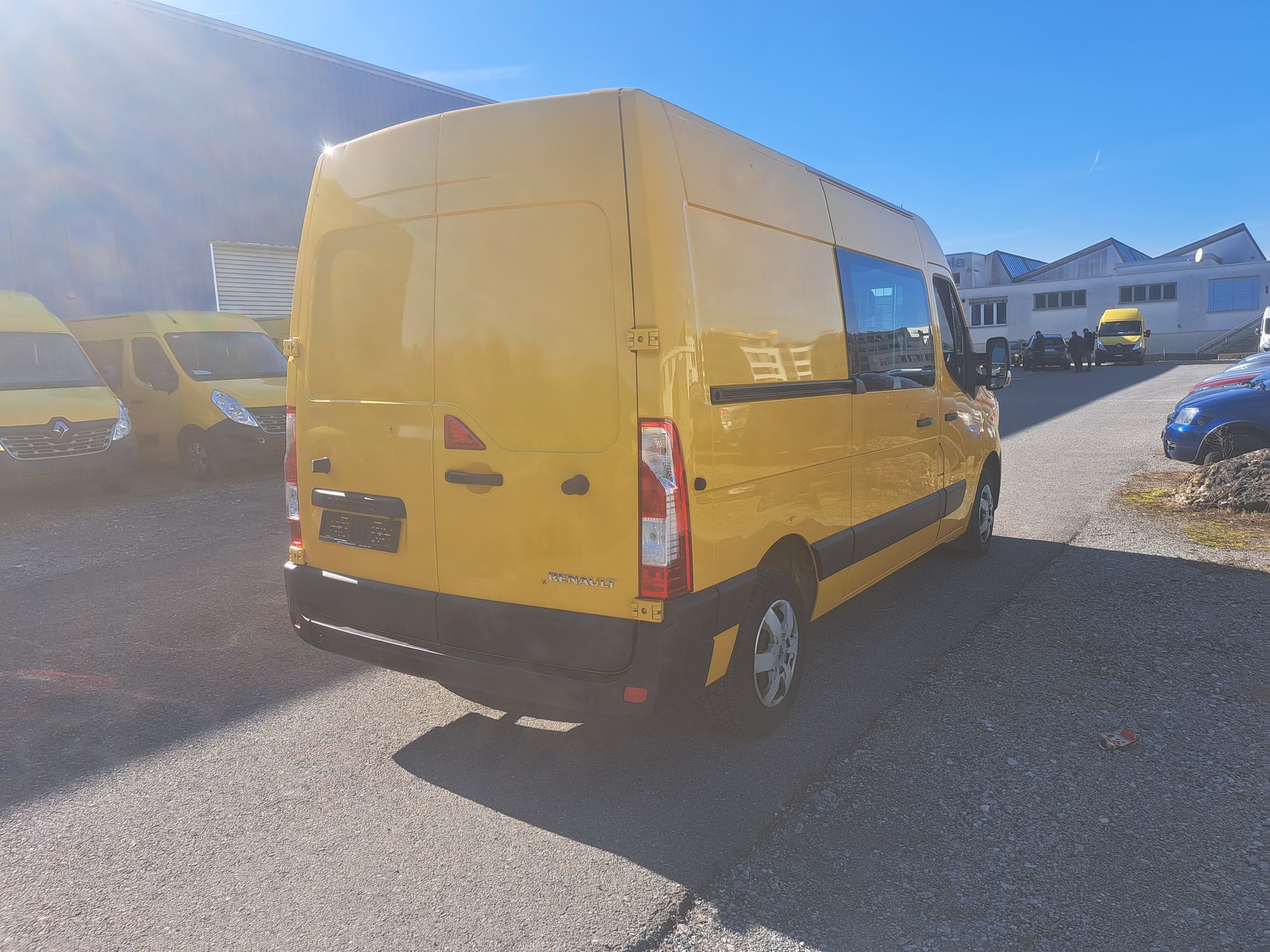 RENAULT Master T35 2.3dCi 135 L3H2-image-4