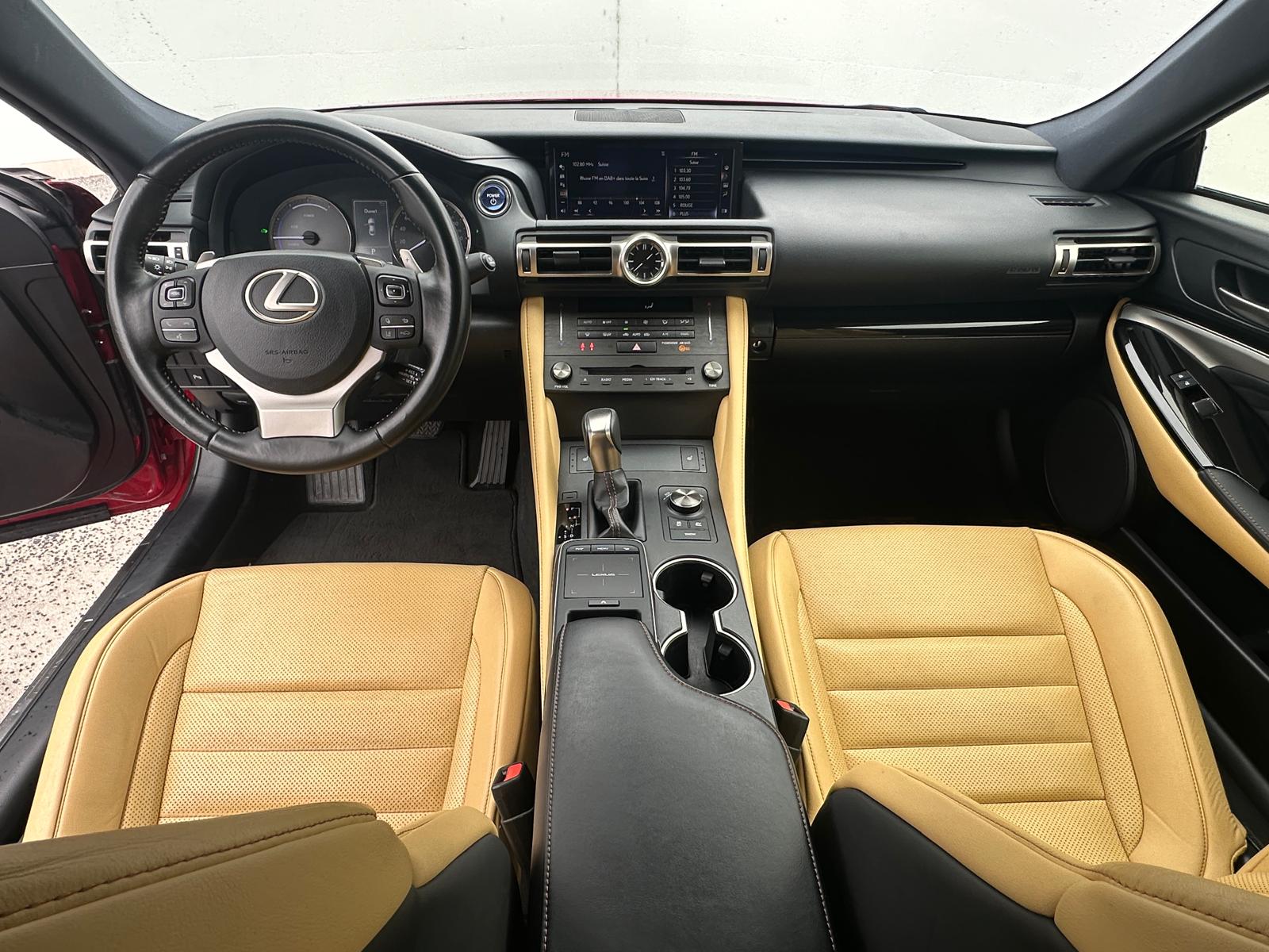 LEXUS RC 300h Comfort CVT-image-9