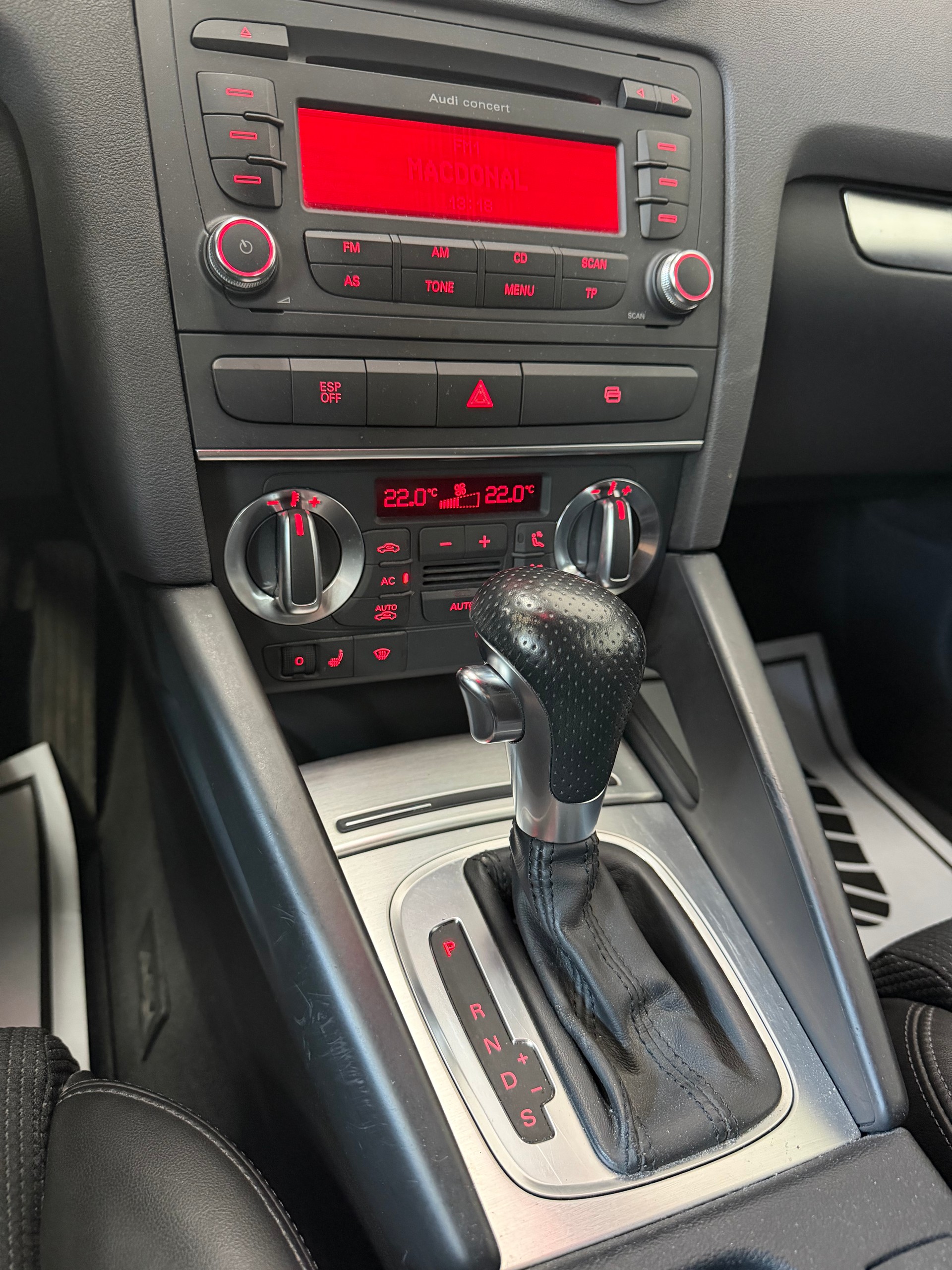 AUDI A3 2.0 TFSI Ambition S-tronic //NEU AB MFK!-image-12