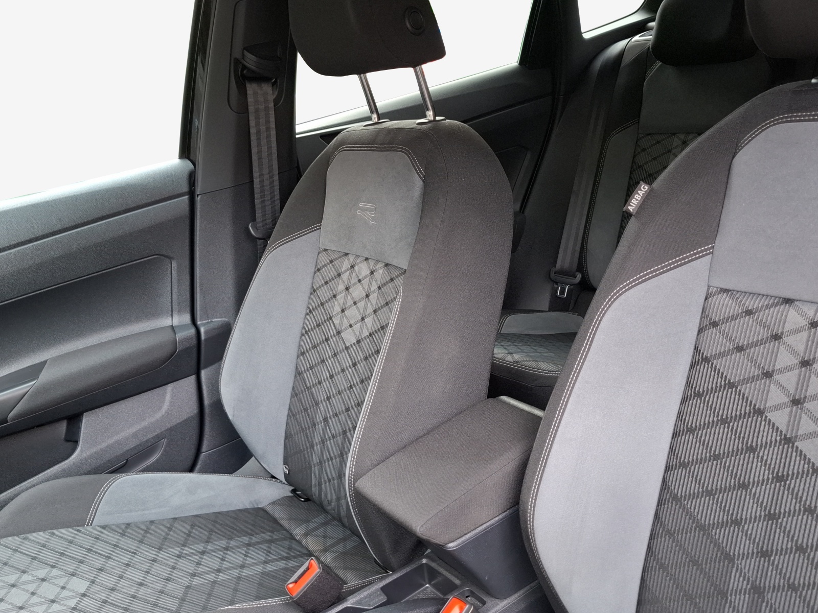 VW Taigo 1.0 TSI R-Line DSG-image-14