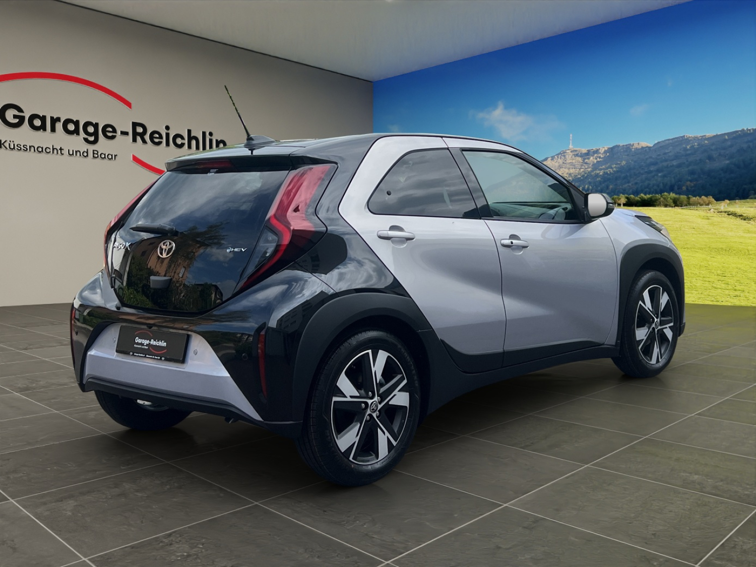 TOYOTA Aygo X 1.5 VVT-i HSD Trend-image-4