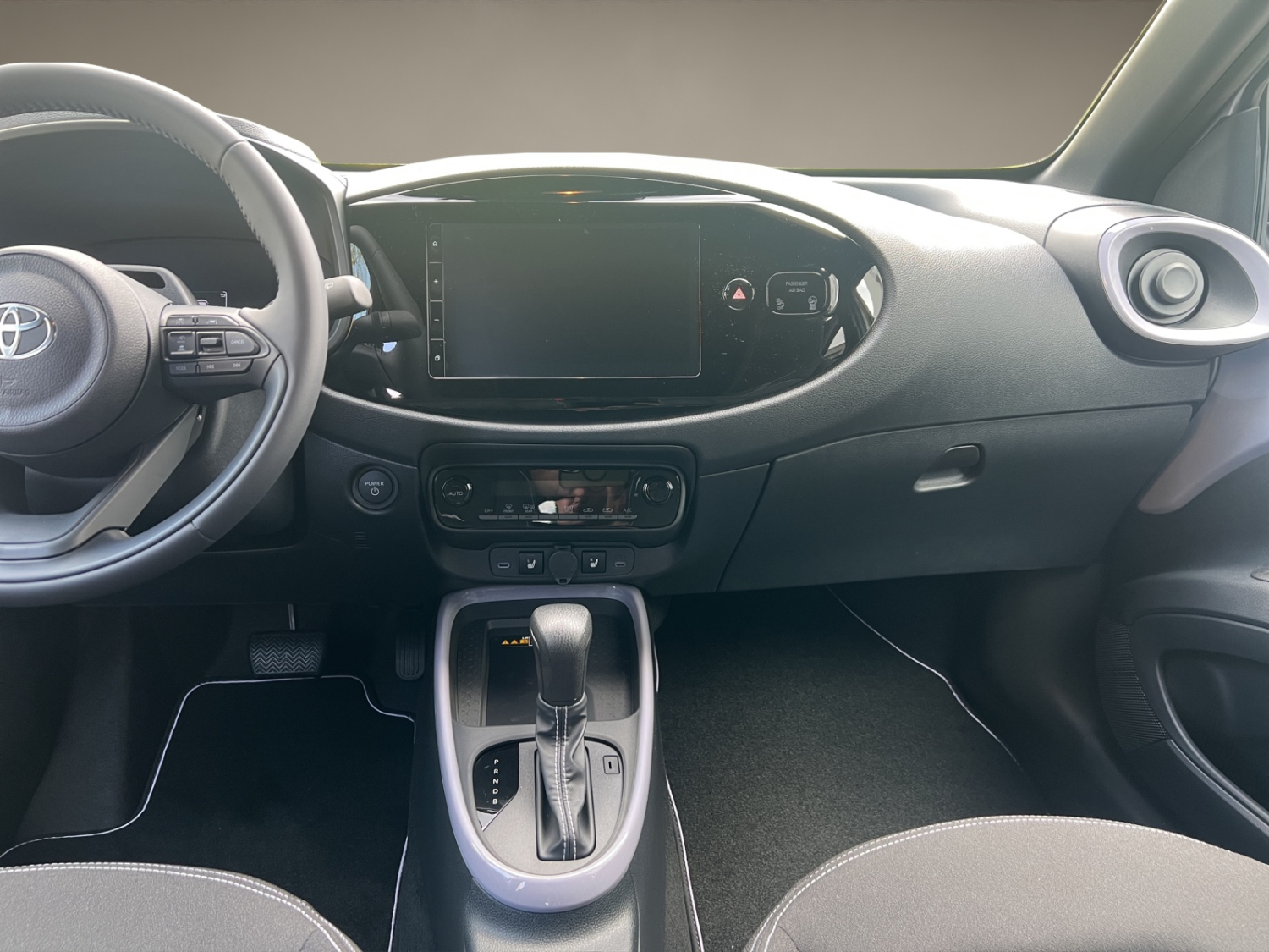 TOYOTA Aygo X 1.5 VVT-i HSD Trend-image-11