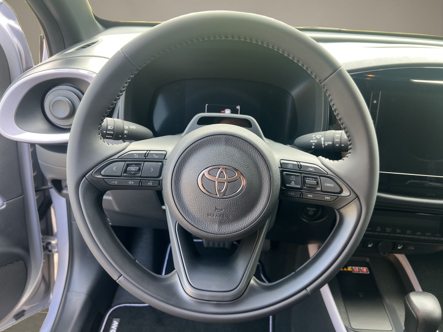 TOYOTA Aygo X 1.5 VVT-i HSD Trend-image-10