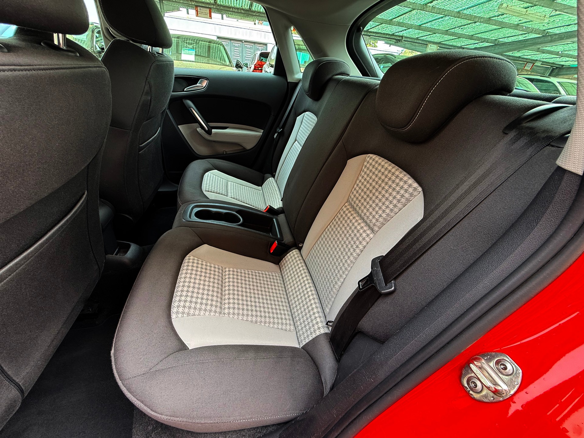 AUDI A1 Sportback 1.4 TFSI Attraction aus 1. Hand-image-18