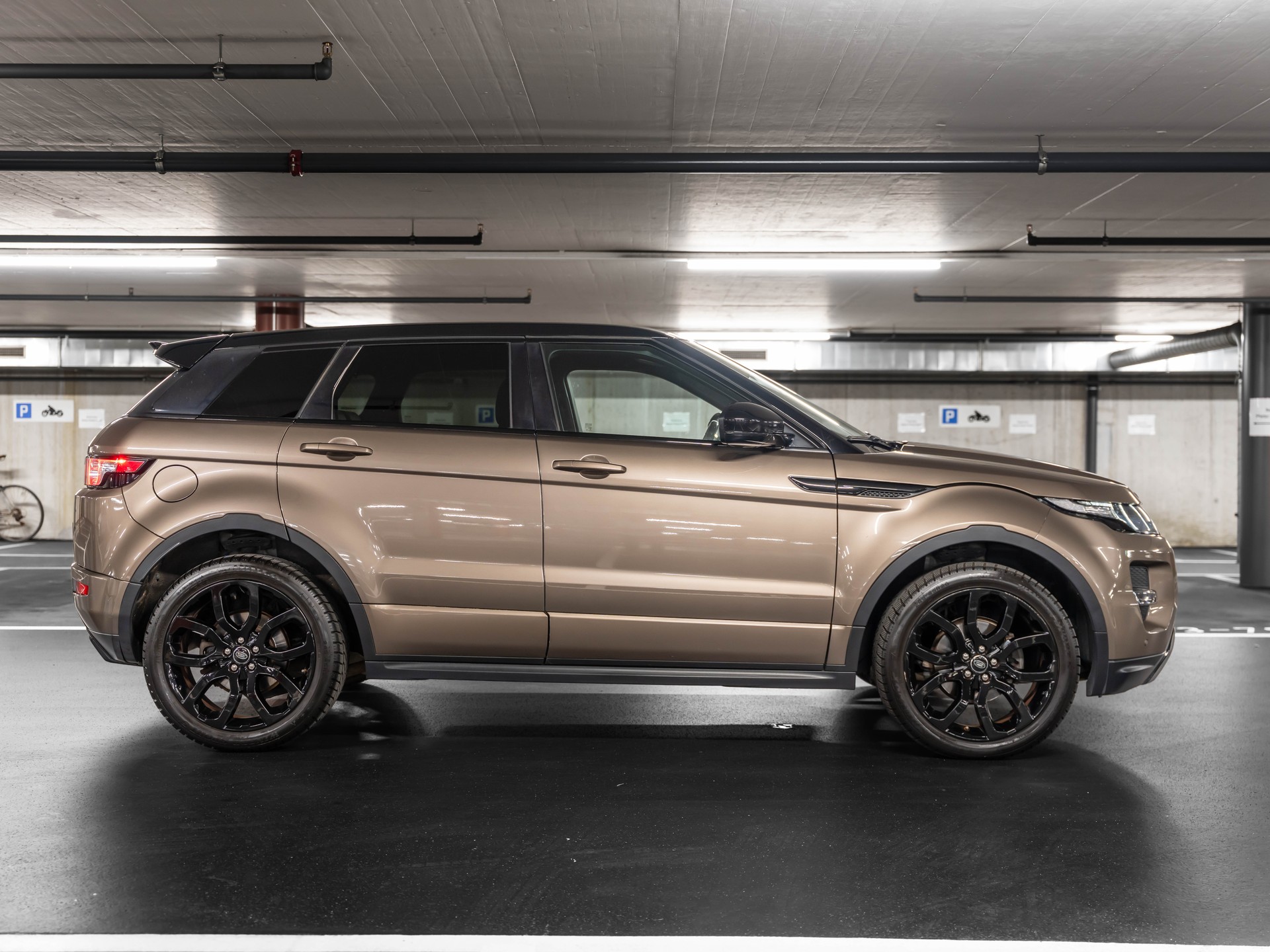 LAND ROVER Range Rover Evoque 2.0 Si4 Autobiography AT9-image-11