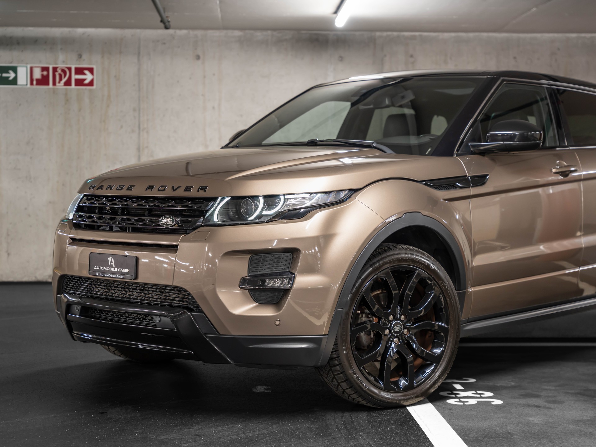 LAND ROVER Range Rover Evoque 2.0 Si4 Autobiography AT9-showroom-element-1