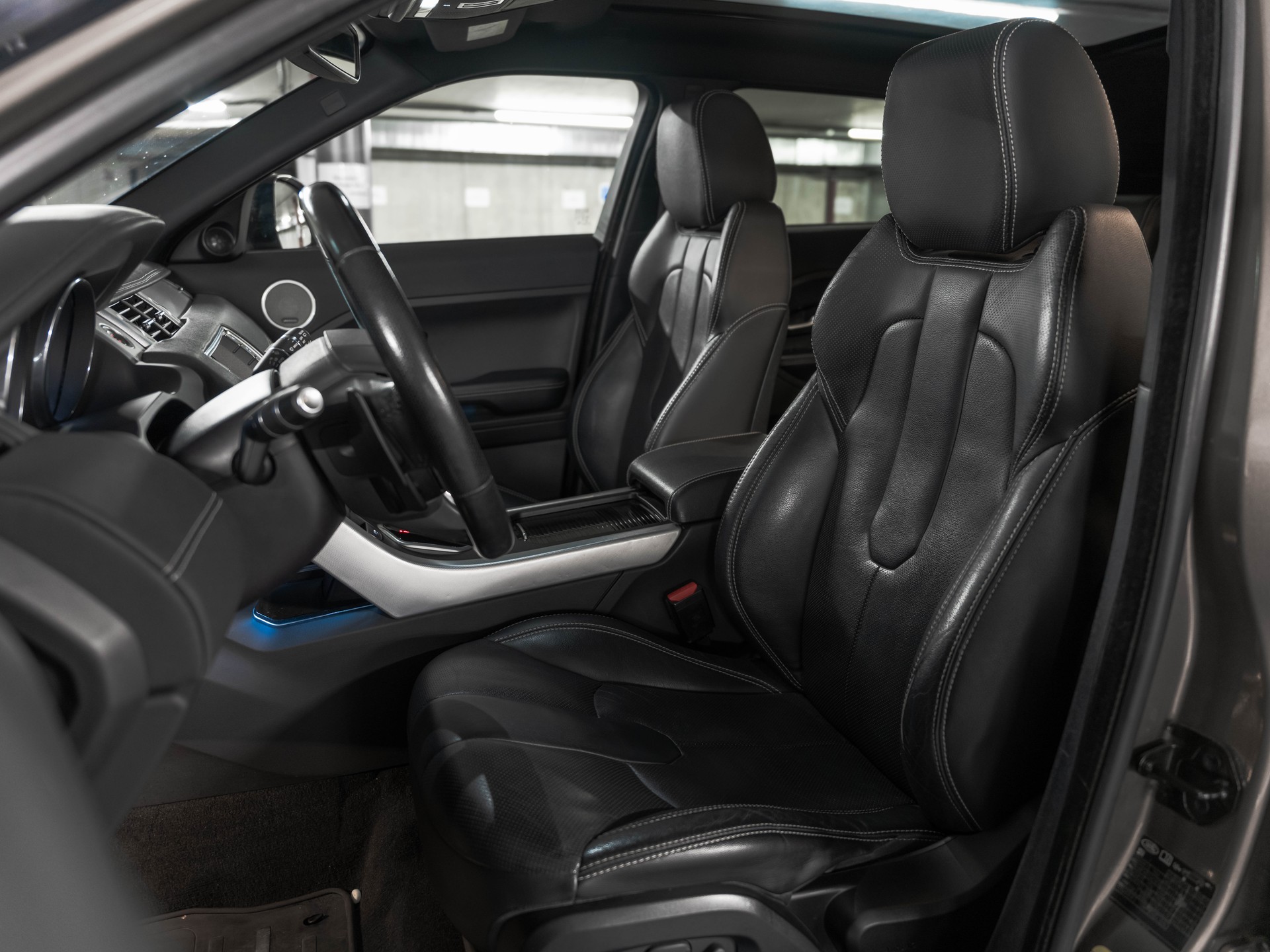 LAND ROVER Range Rover Evoque 2.0 Si4 Autobiography AT9-image-27