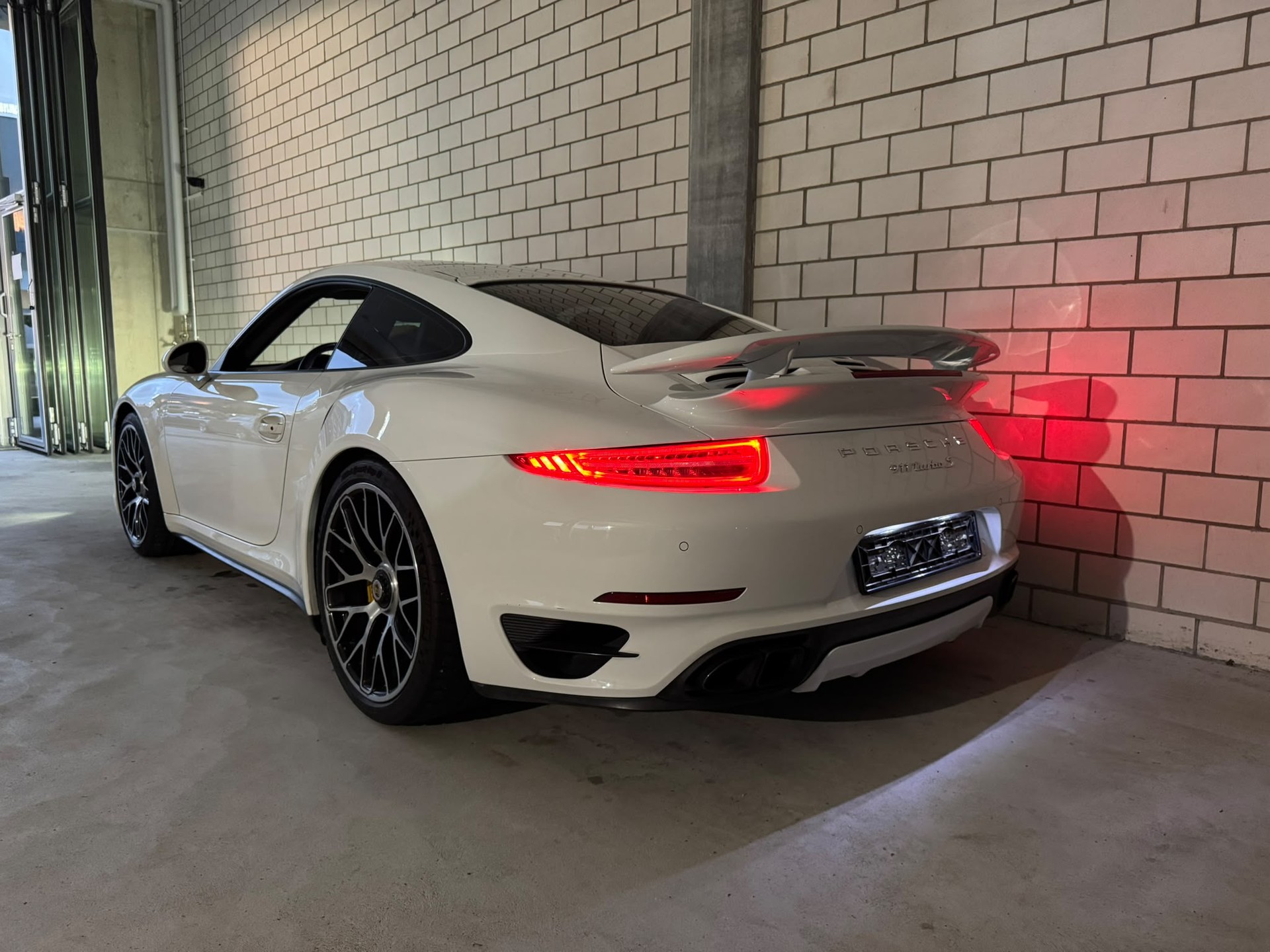 PORSCHE 911 Turbo S PDK-image-2