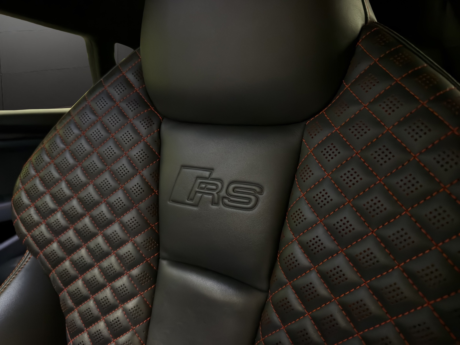 AUDI RS3 Sportback 2.5 TSI quattro S-tronic-image-25
