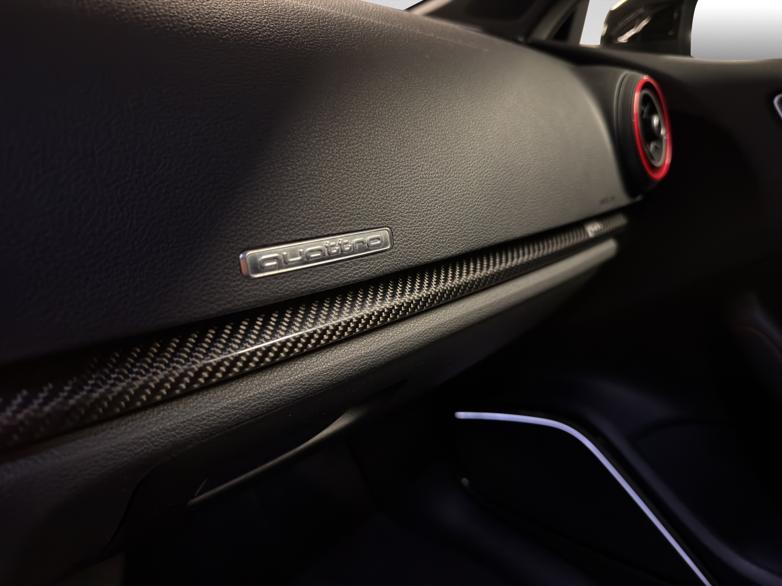 AUDI RS3 Sportback 2.5 TSI quattro S-tronic-image-21