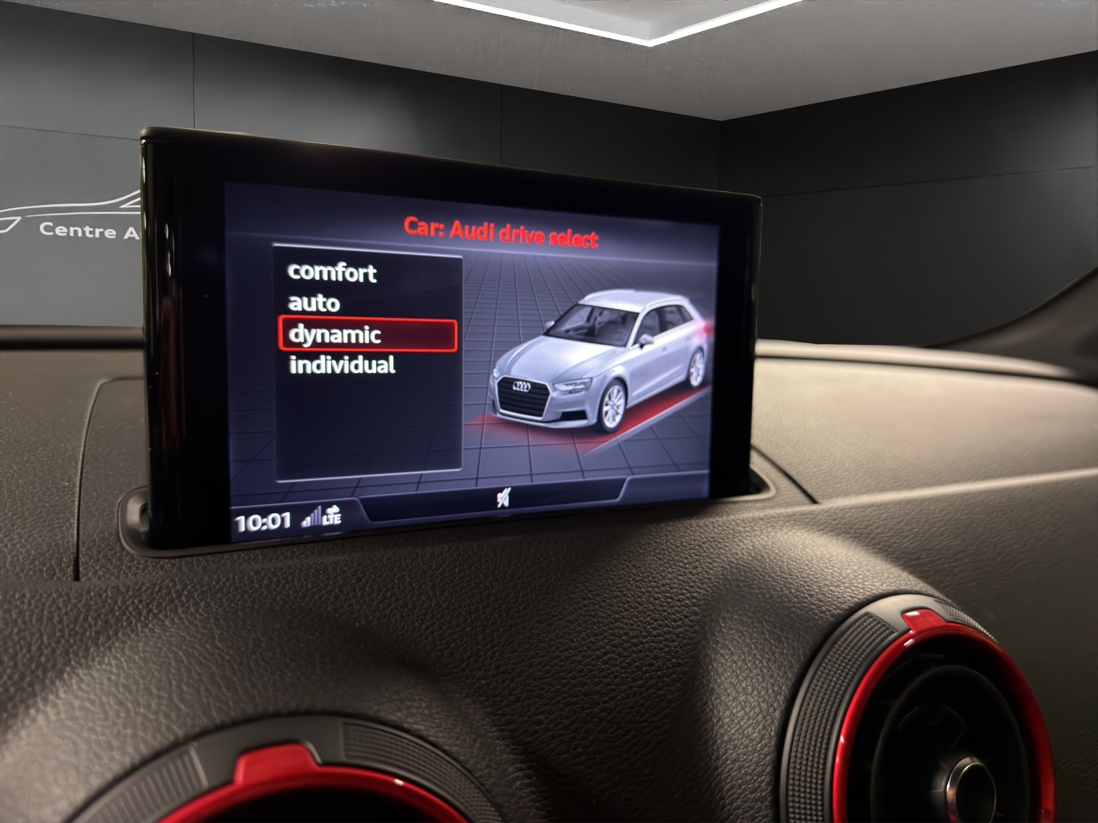 AUDI RS3 Sportback 2.5 TSI quattro S-tronic-image-20