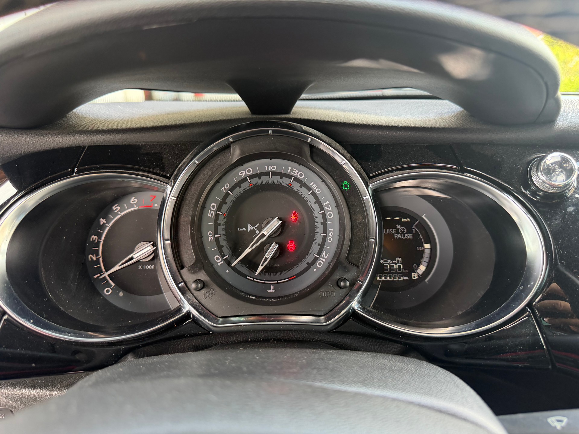 DS AUTOMOBILES DS 3 1.6 THP Sport Chic-image-10