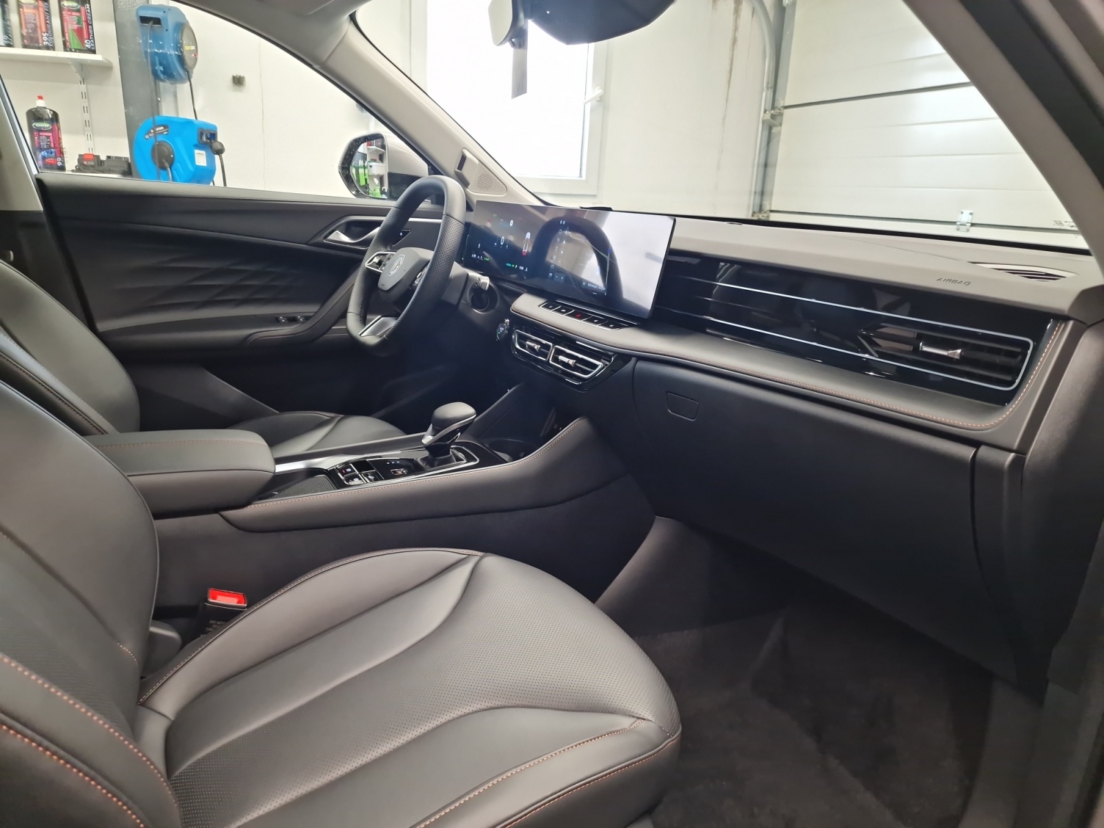 MG HS 1.5 T Plug-In-Hybrid Luxury Reichweite 103 km-image-24