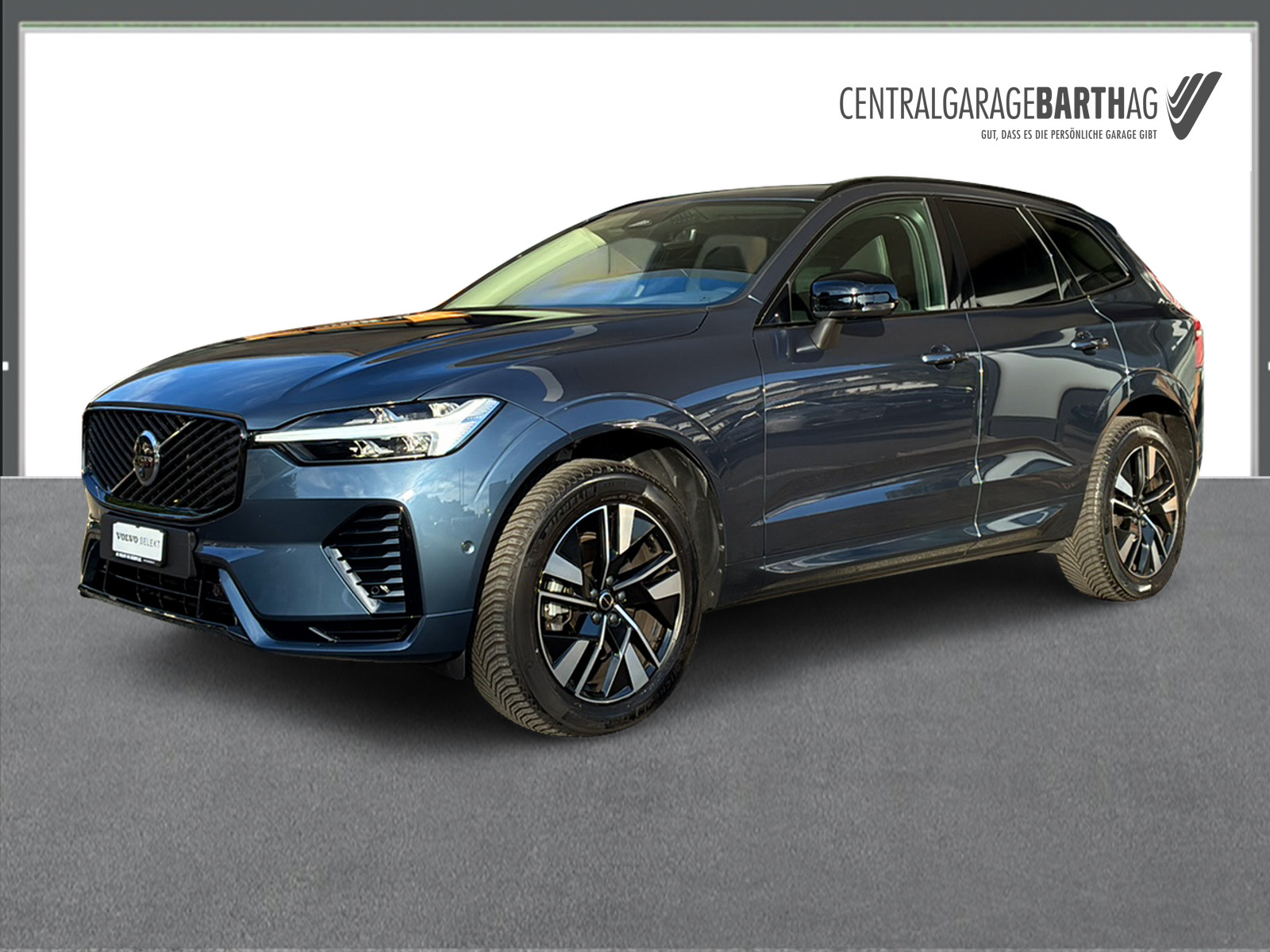 VOLVO XC60 2.0 B5 MH Plus Dark AWD-image-0