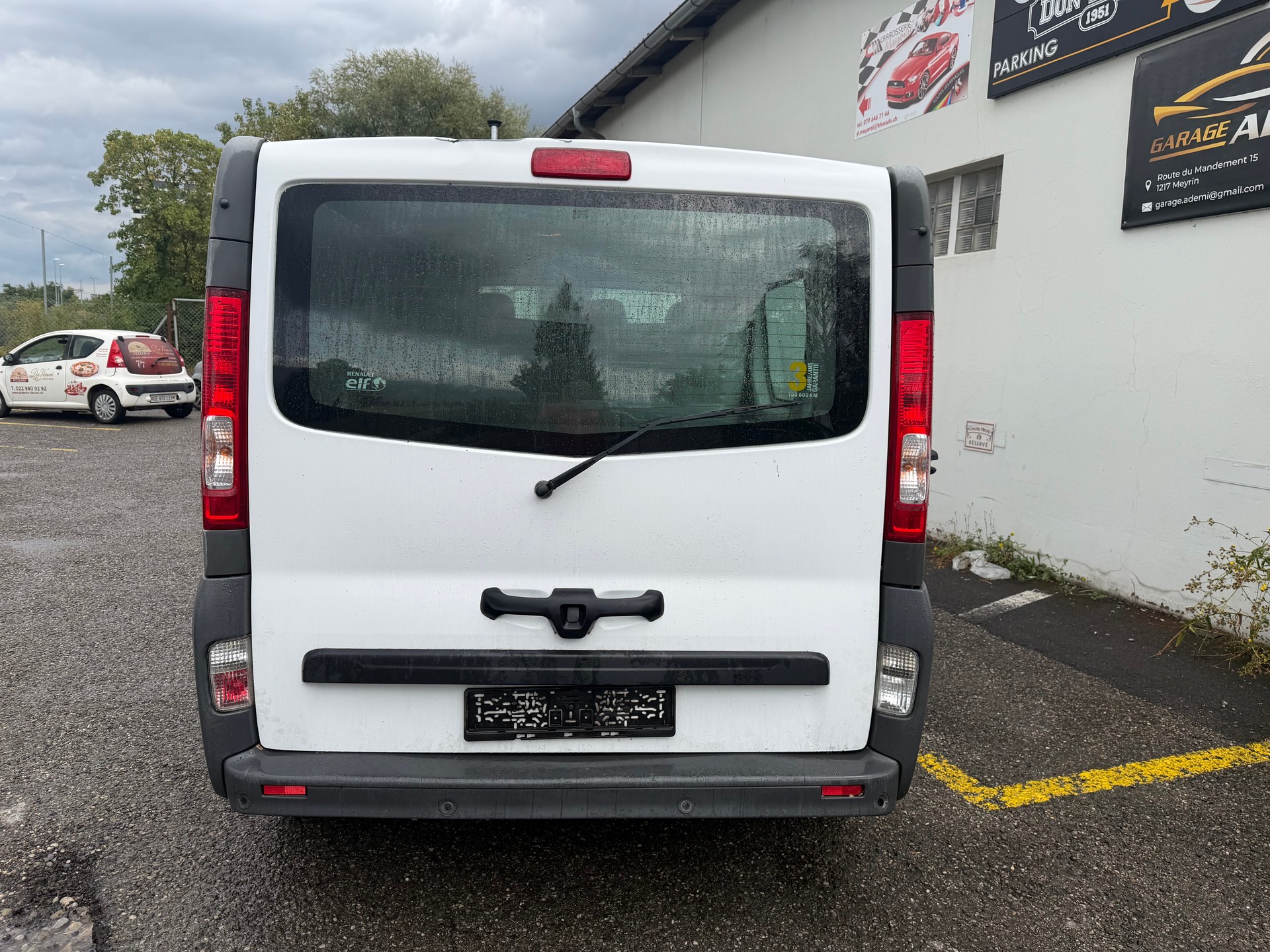 RENAULT Trafic 2.0 dCi 115 2.9t L1H1-image-3