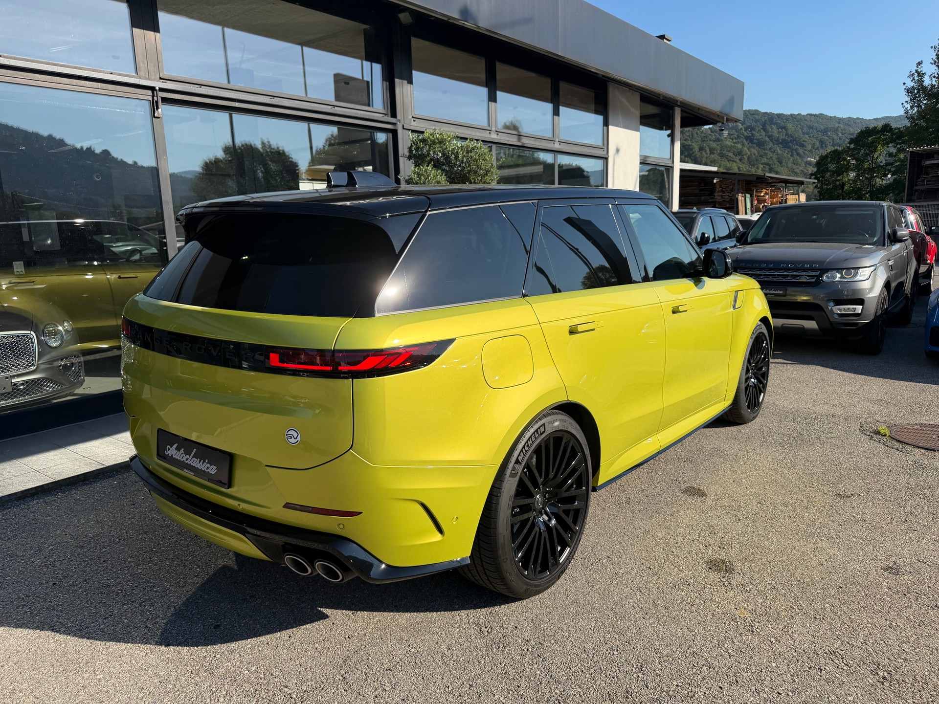 LAND ROVER Range Rover Sport P635 4.4 V8 SV SOL CURATION-image-7