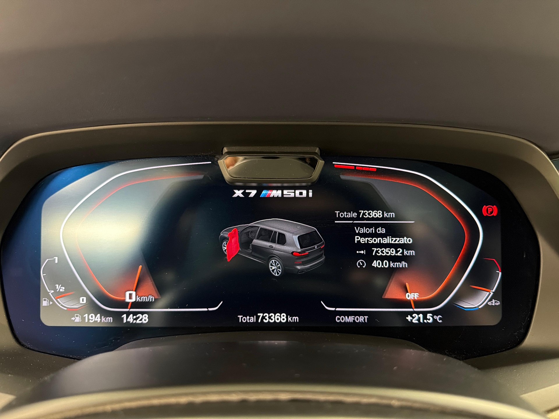BMW X7 M50i-image-14
