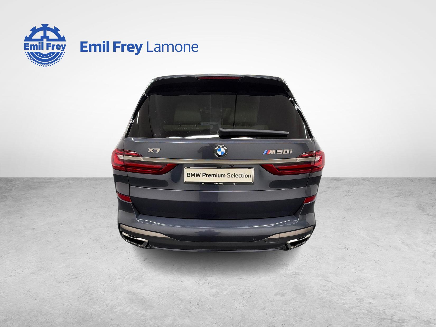 BMW X7 M50i-image-4