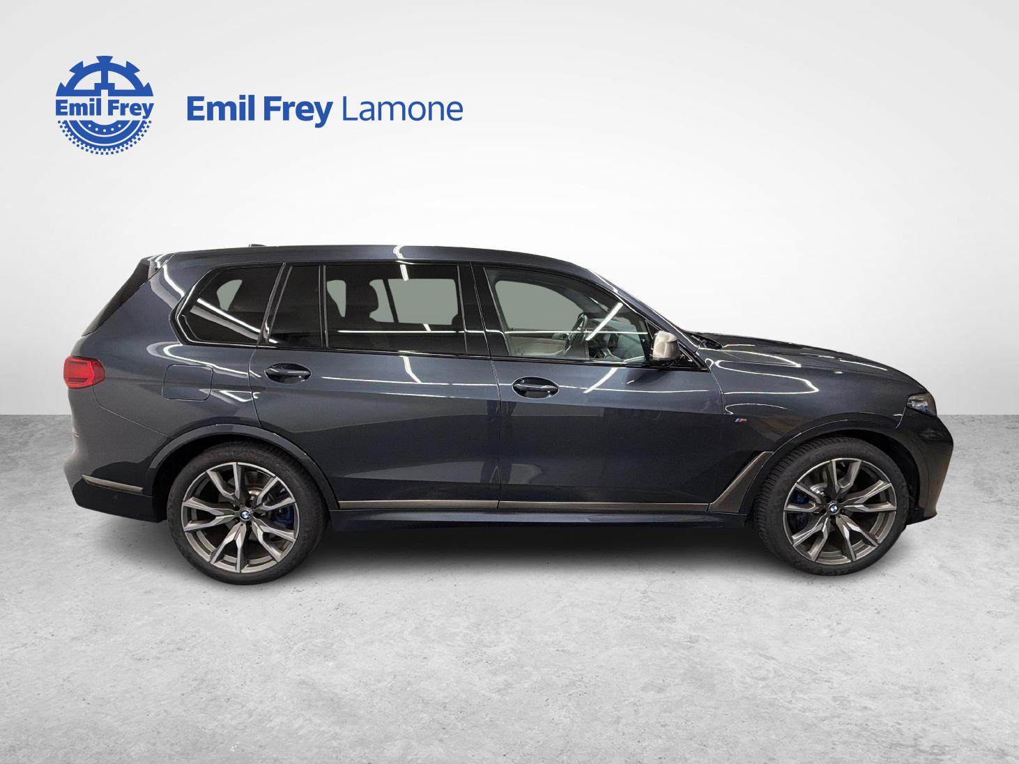 BMW X7 M50i-image-6
