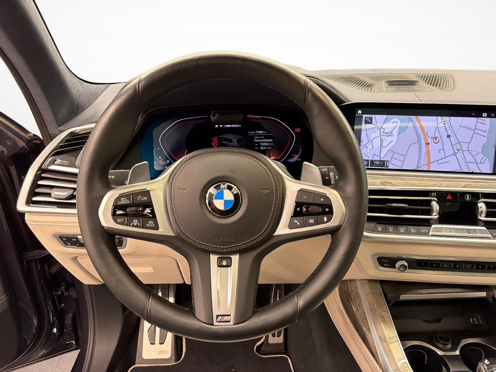BMW X7 M50i-image-13