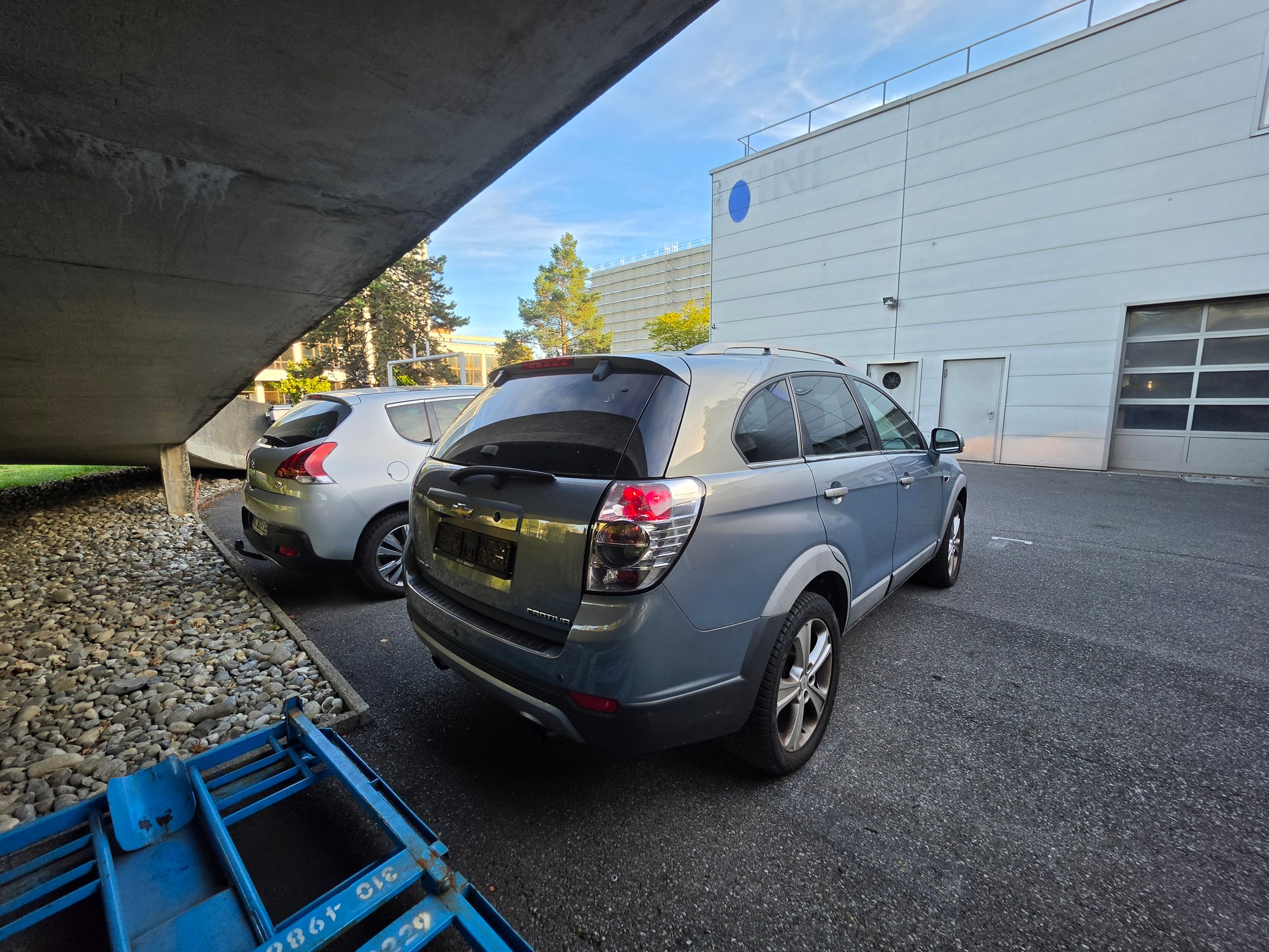 CHEVROLET Captiva 2.2 VCDi LT 4WD Automatic-image-3