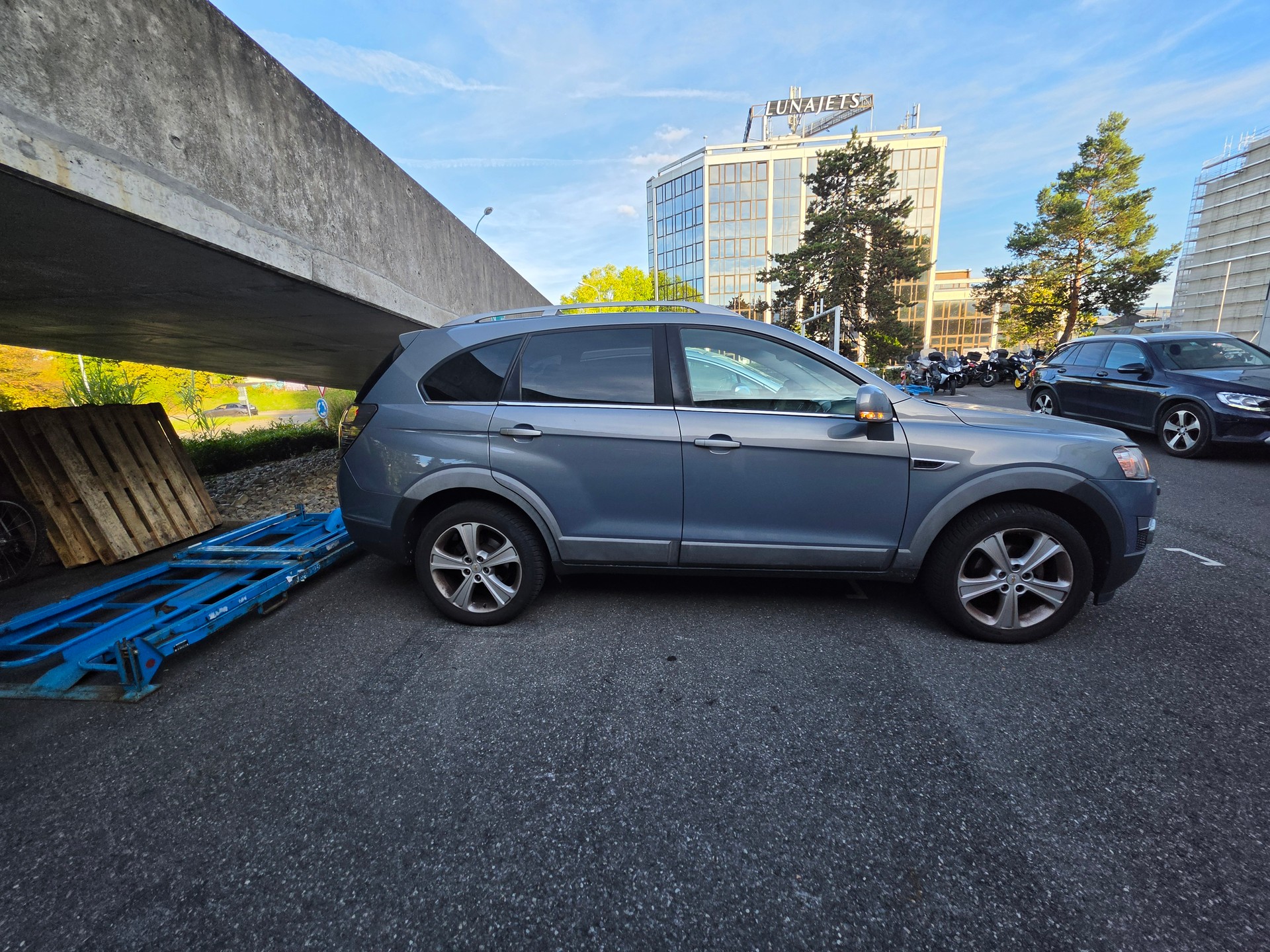 CHEVROLET Captiva 2.2 VCDi LT 4WD Automatic-image-2