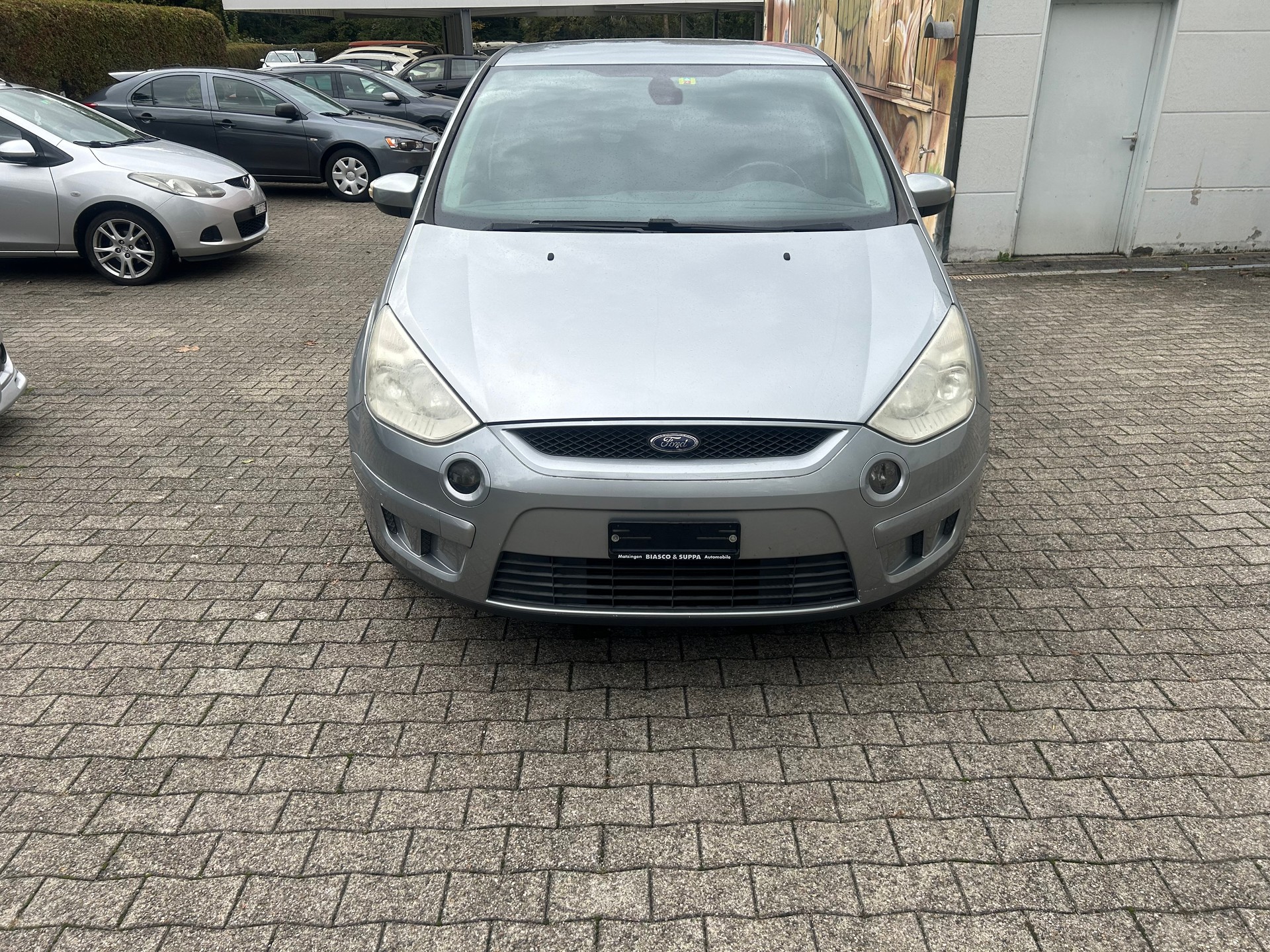 FORD S-Max 2.0i Titanium-image-0