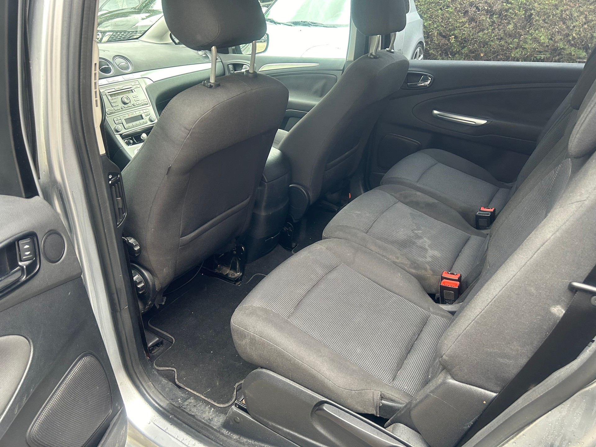 FORD S-Max 2.0i Titanium-image-10