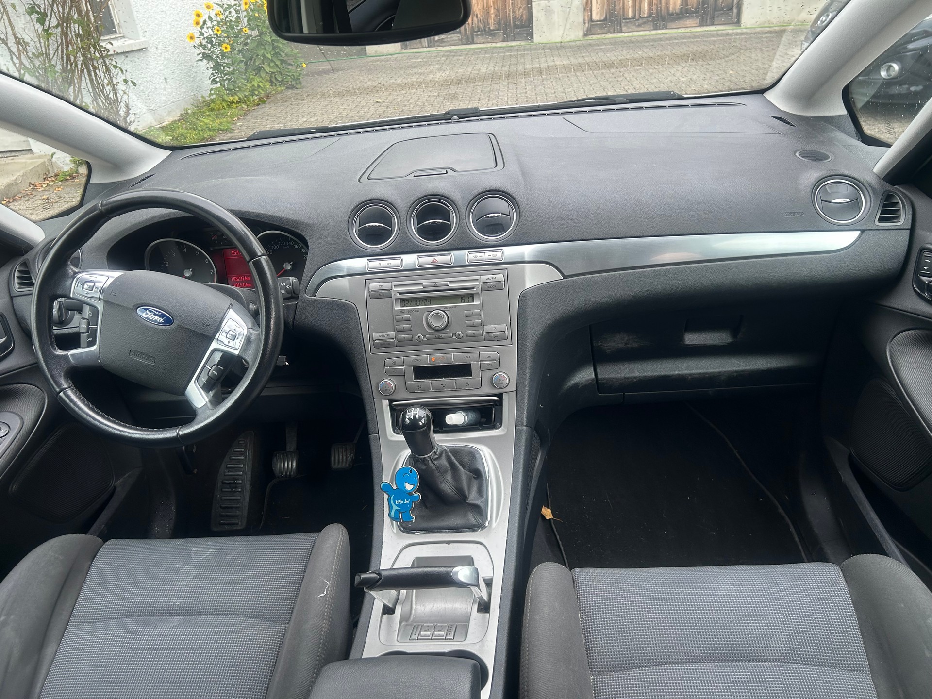 FORD S-Max 2.0i Titanium-image-9