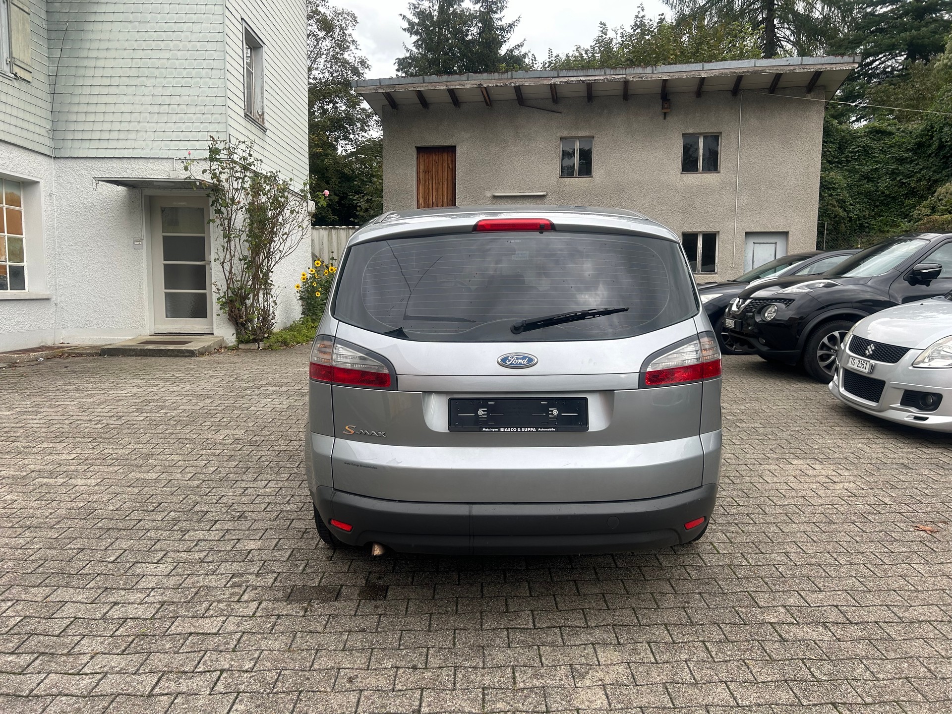 FORD S-Max 2.0i Titanium-image-3