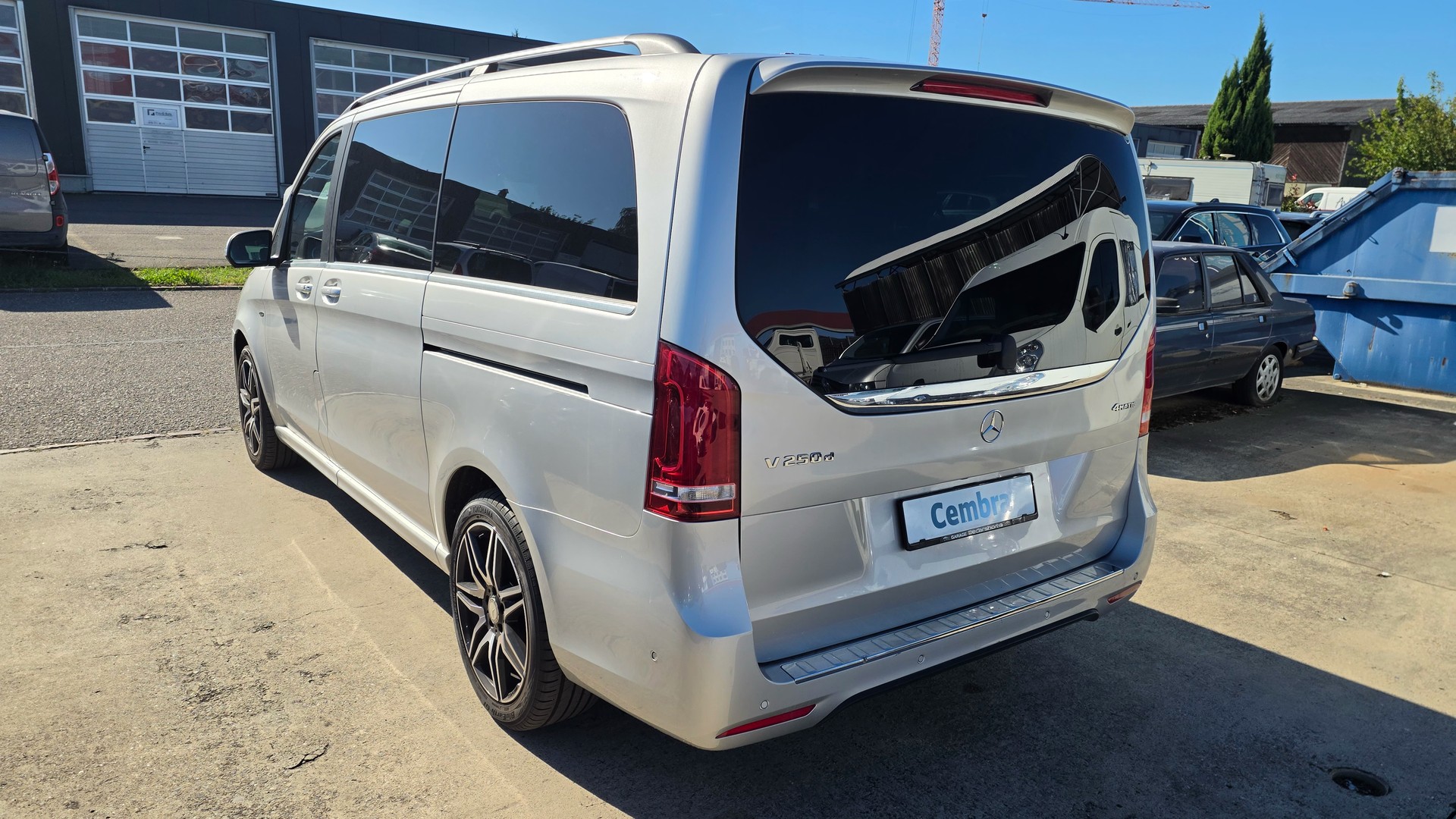MERCEDES-BENZ V 250 d Avantgarde lang 4Matic 7G-Tronic-image-2