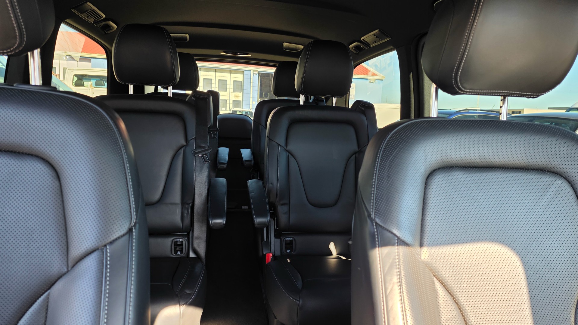 MERCEDES-BENZ V 250 d Avantgarde lang 4Matic 7G-Tronic-image-10