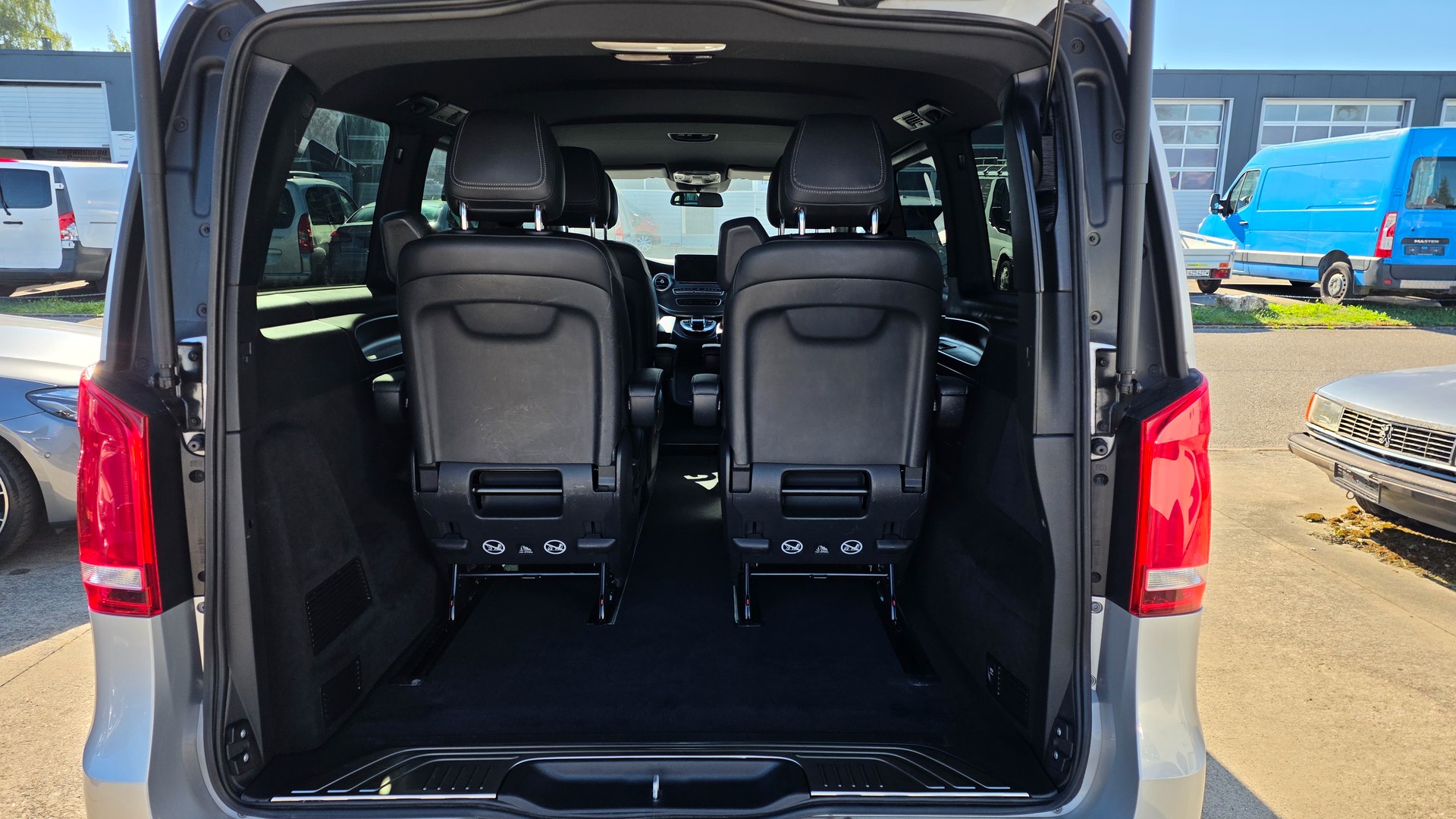 MERCEDES-BENZ V 250 d Avantgarde lang 4Matic 7G-Tronic-image-4