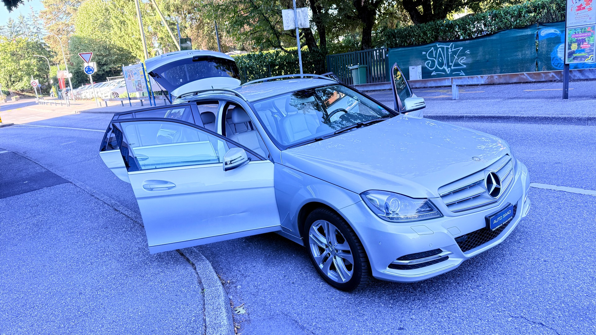 MERCEDES-BENZ C 180 Avantgarde 7G-Tronic-image-9