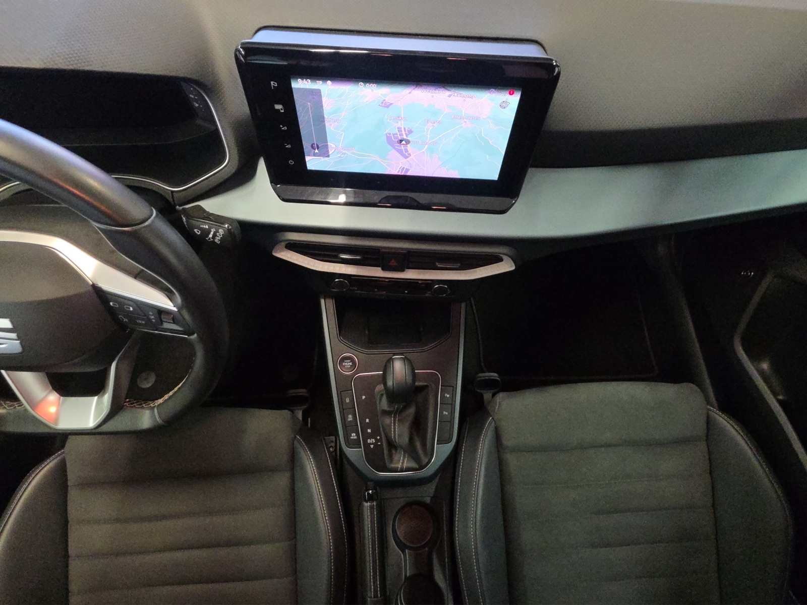 SEAT Arona 1.5 Eco TSI Hola Xperience DSG-image-11