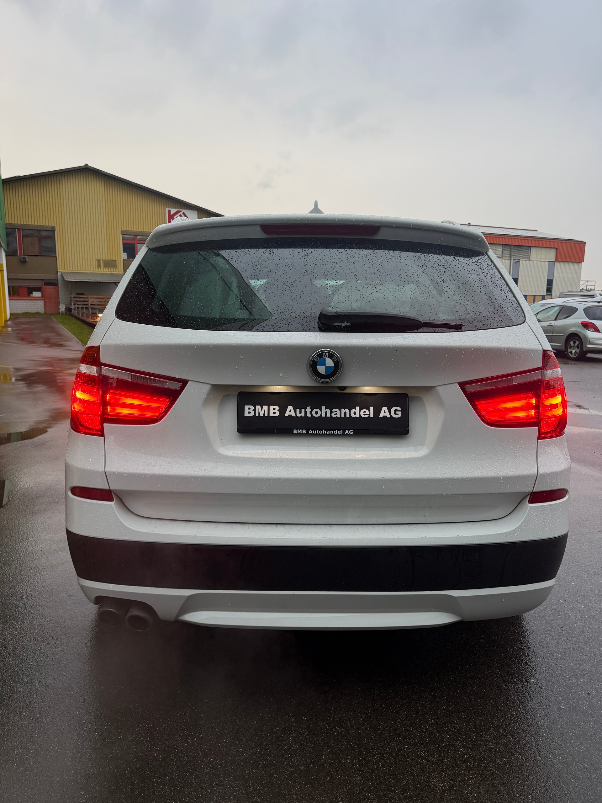 BMW X3 xDrive 28i Steptronic-image-5