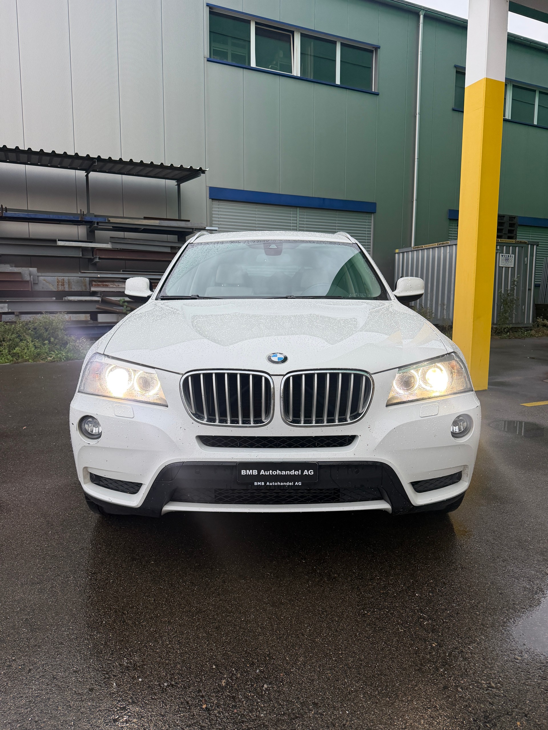 BMW X3 xDrive 28i Steptronic-image-1