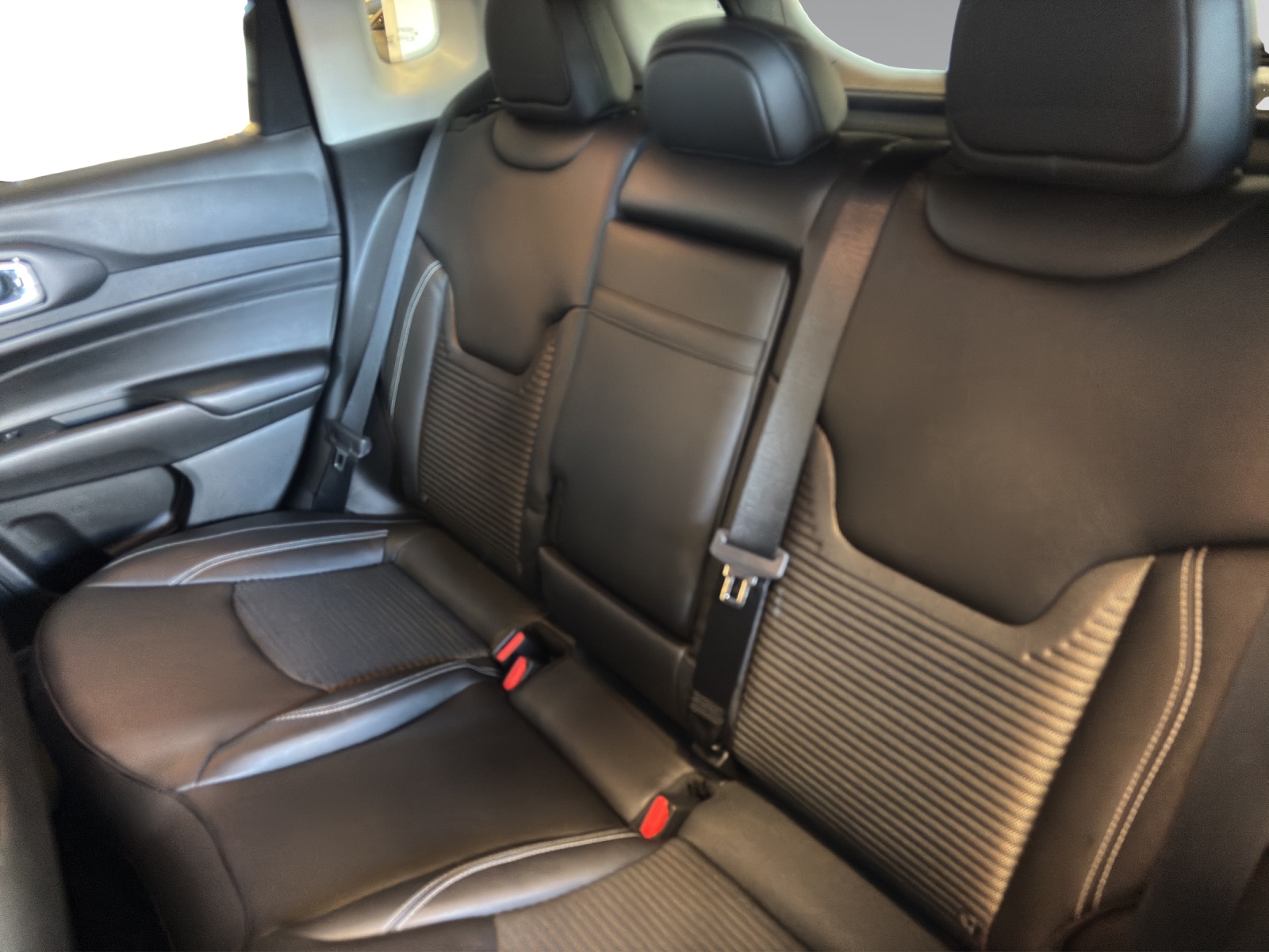 JEEP Compass 4x2 1.5 T MHEV S-image-10