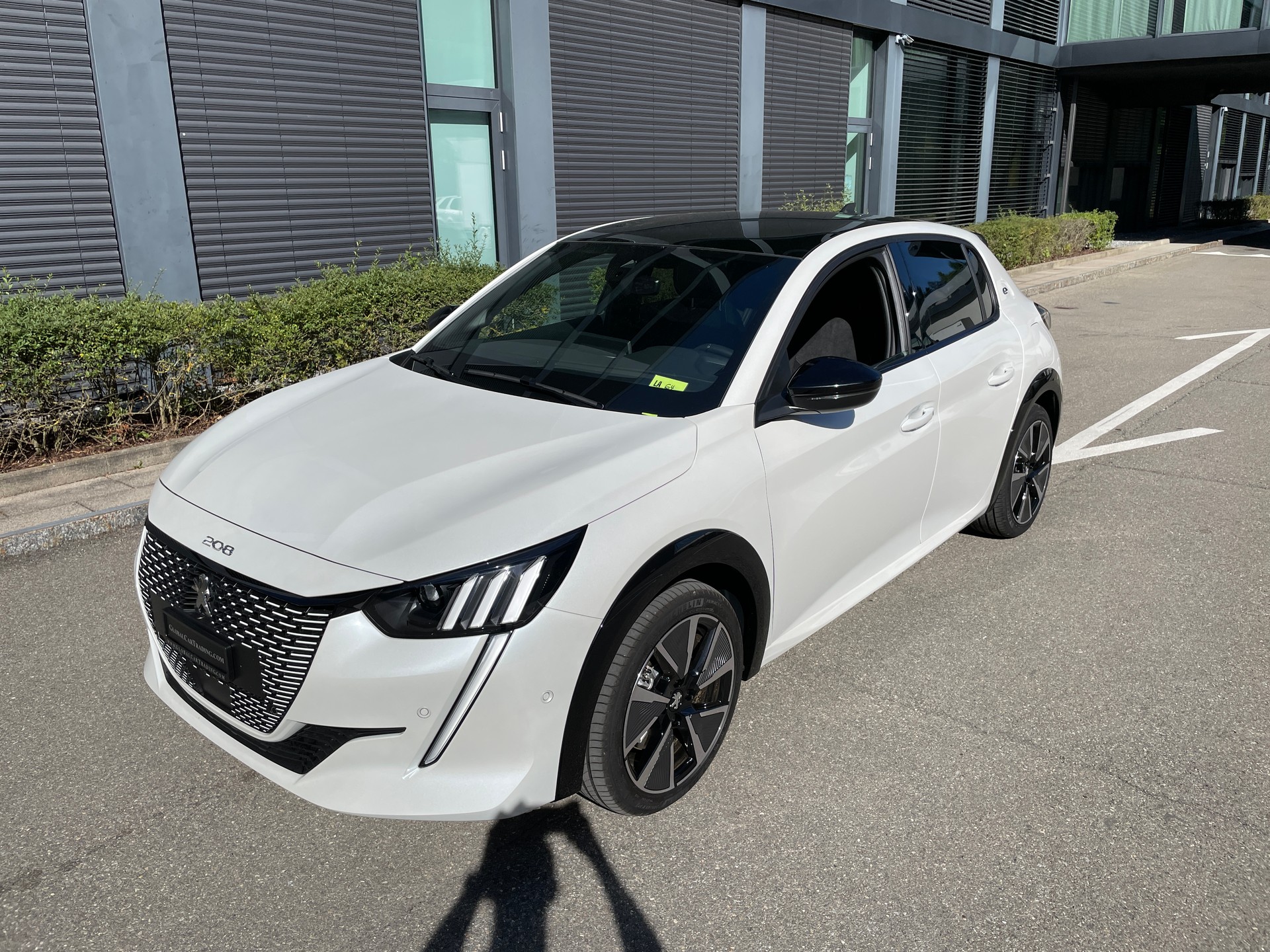 PEUGEOT 208 Elektrik GT Pack 3 Phasen Vollausstattung-image-0