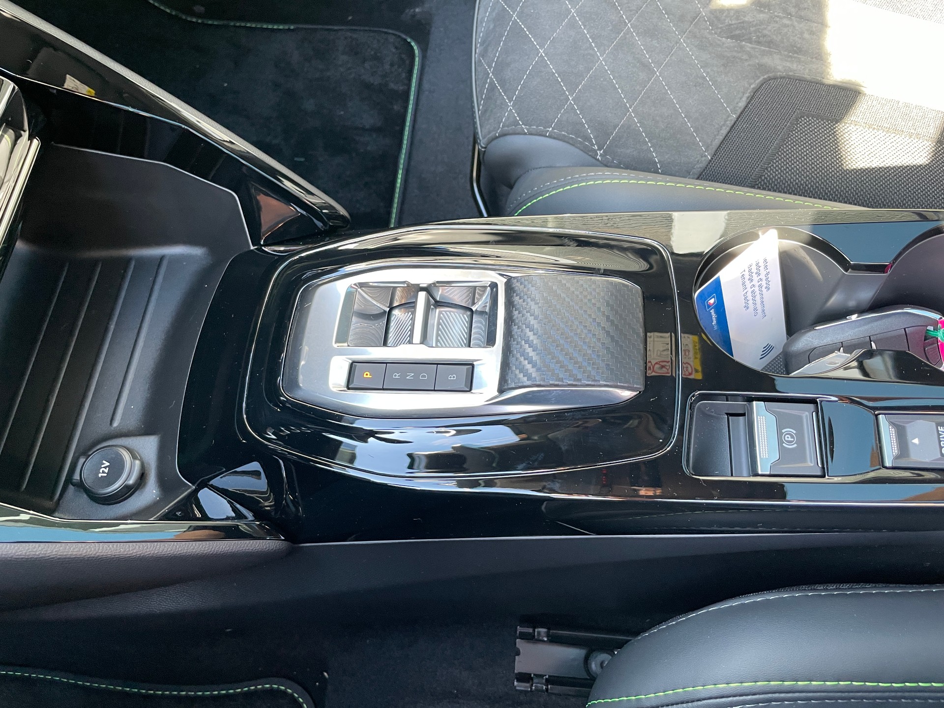 PEUGEOT 208 Elektrik GT Pack 3 Phasen Vollausstattung-image-23