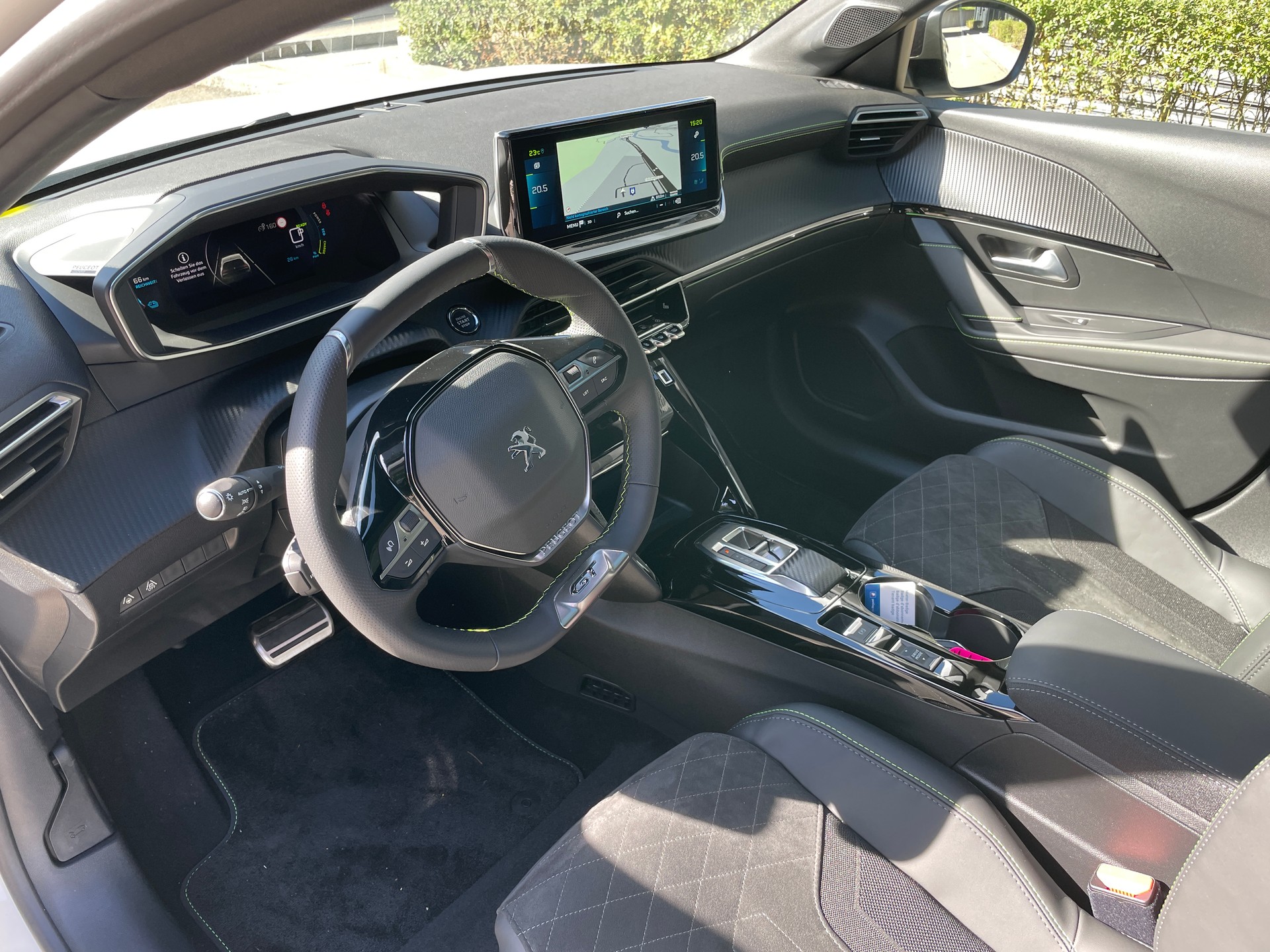 PEUGEOT 208 Elektrik GT Pack 3 Phasen Vollausstattung-image-9