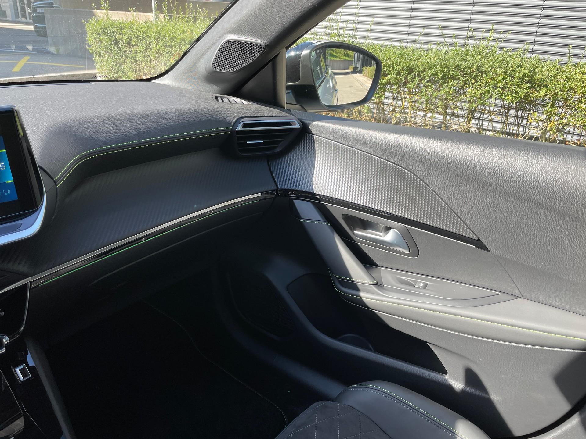 PEUGEOT 208 Elektrik GT Pack 3 Phasen Vollausstattung-image-25