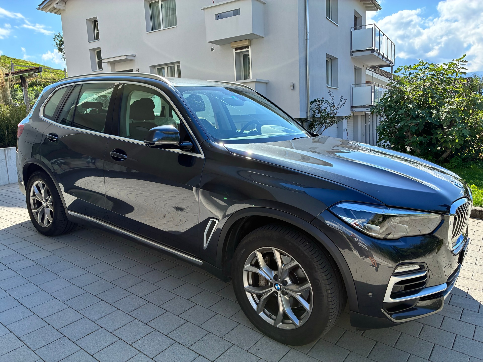 BMW 40i xDrive-image-0