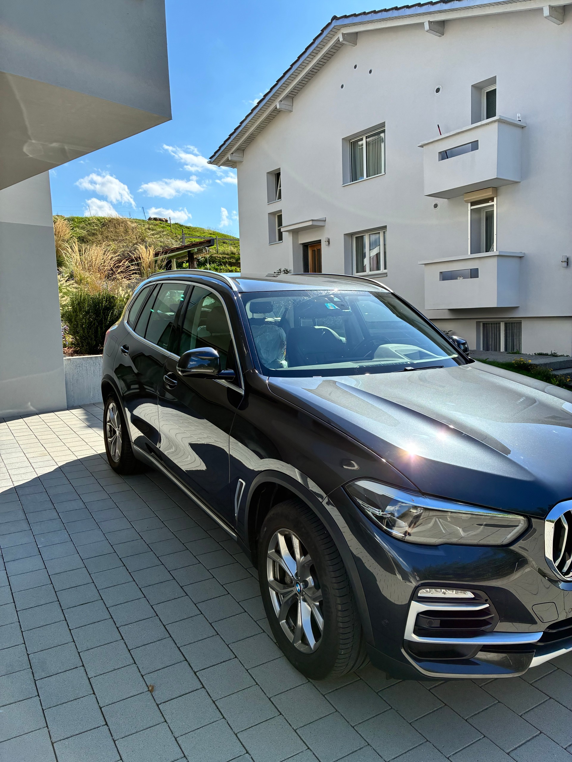 BMW 40i xDrive-image-1